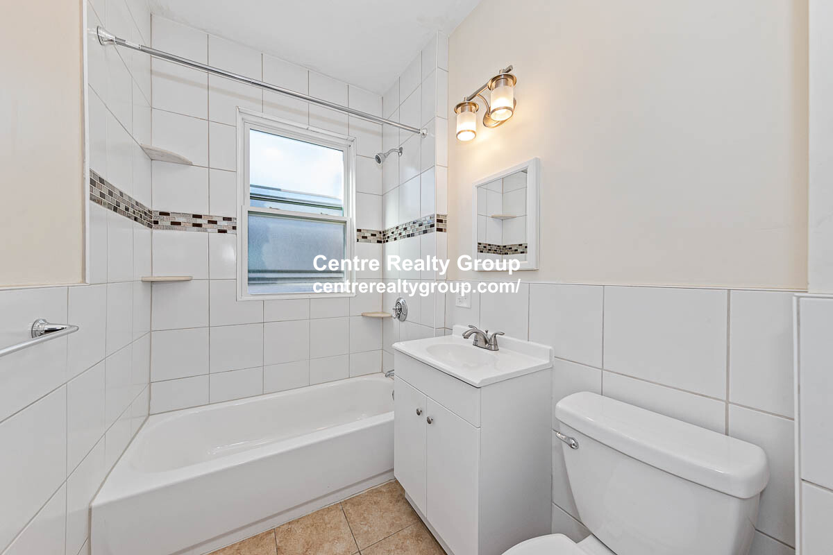 3 bed, 1 bath apartment for rent at 37 Brackett St Unit 2, Brighton — photo 4 of 18