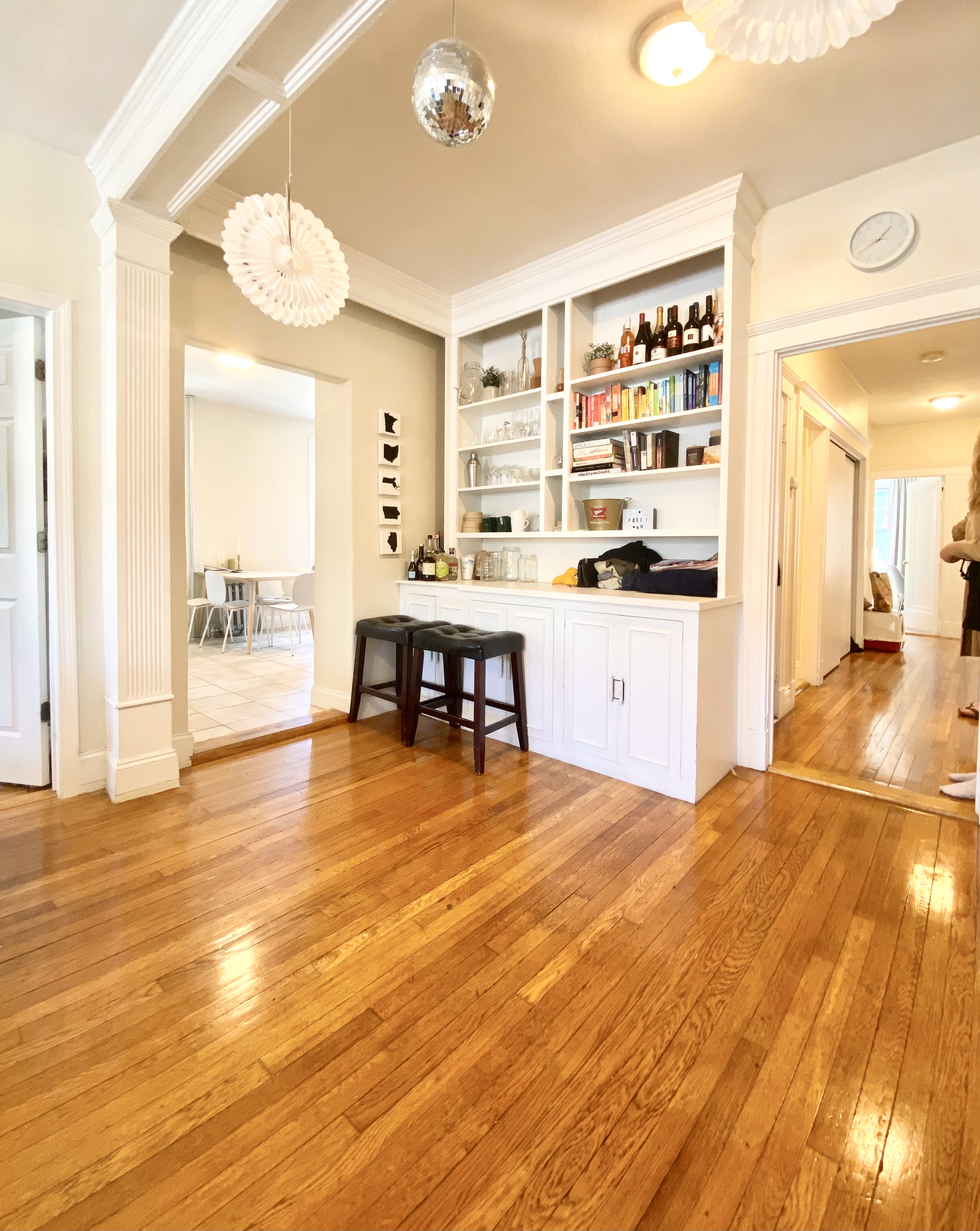 4 bed, 1.5 bath apartment for rent at 719 Washington St Unit 2, Washington Square — photo 2 of 8