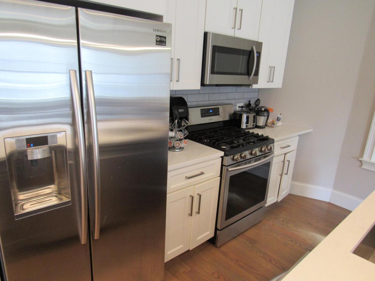 4 bed, 2 bath apartment for rent at 50 Calumet St Unit 3, Mission Hill — photo 10 of 17