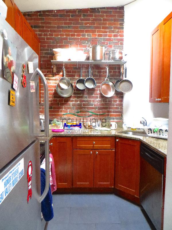 3 bed, 1 bath apartment for rent at 752 Tremont St Unit 4, South End — photo 3 of 20