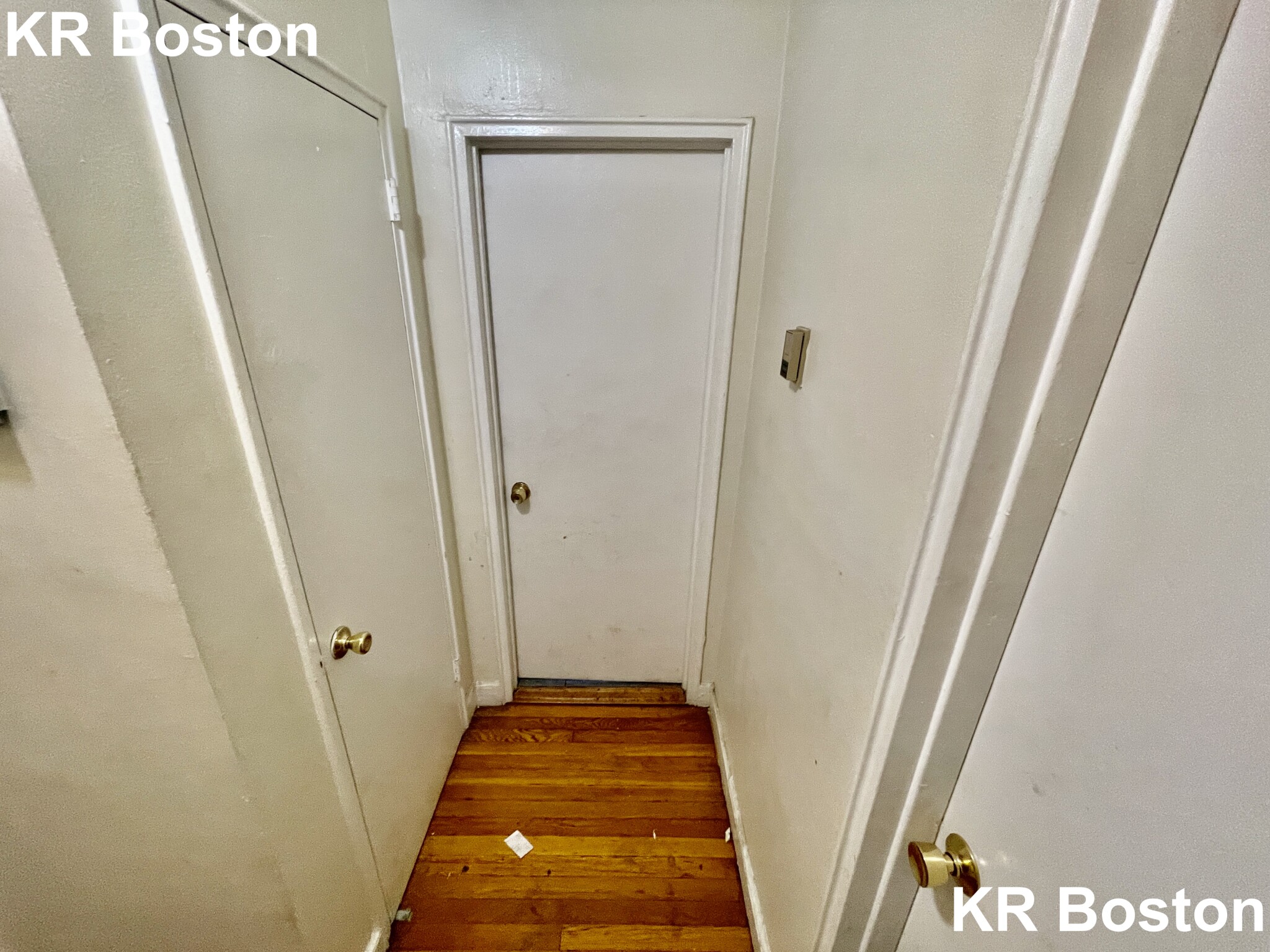 1 split bed, 1 bath apartment for rent at 5 President Ter Unit 3, Allston — photo 2 of 5