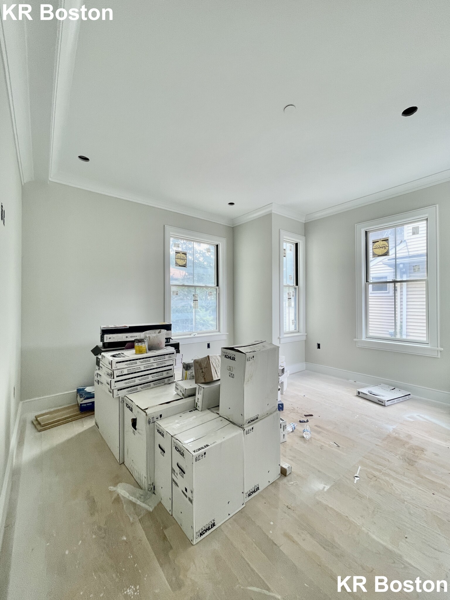 3 bed, 2 bath apartment for rent at 19 Reedsdale St Unit 1, Allston — photo 5 of 6