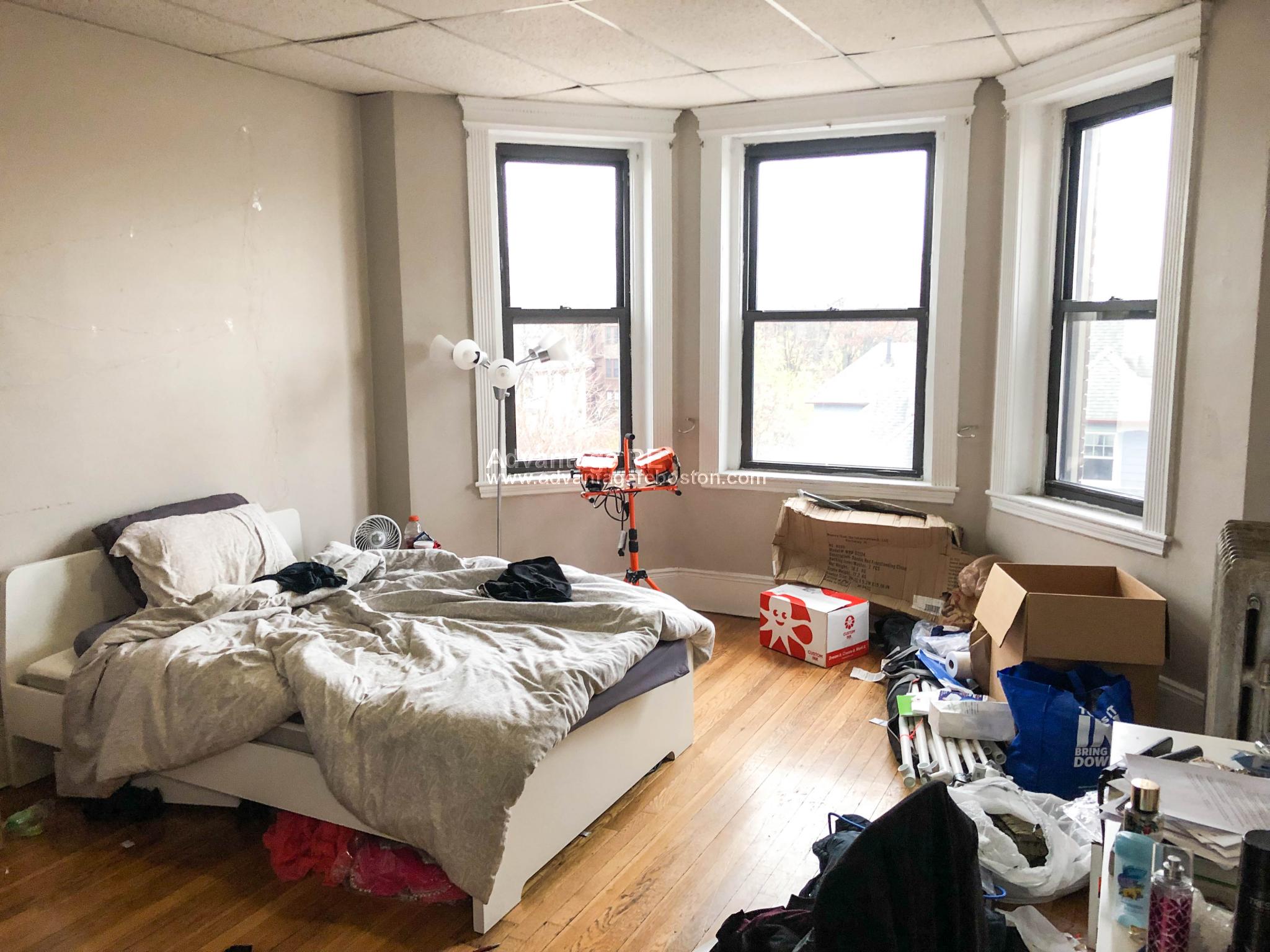 2 bed, 1 bath apartment for rent at 1066 Commonwealth Ave Unit NA, Allston — photo 2 of 26