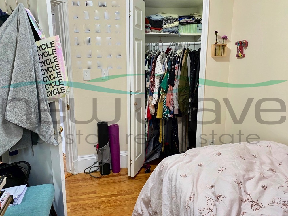 3 bed, 1 bath apartment for rent at 826 Huntington Ave Unit 3, Mission Hill — photo 7 of 10