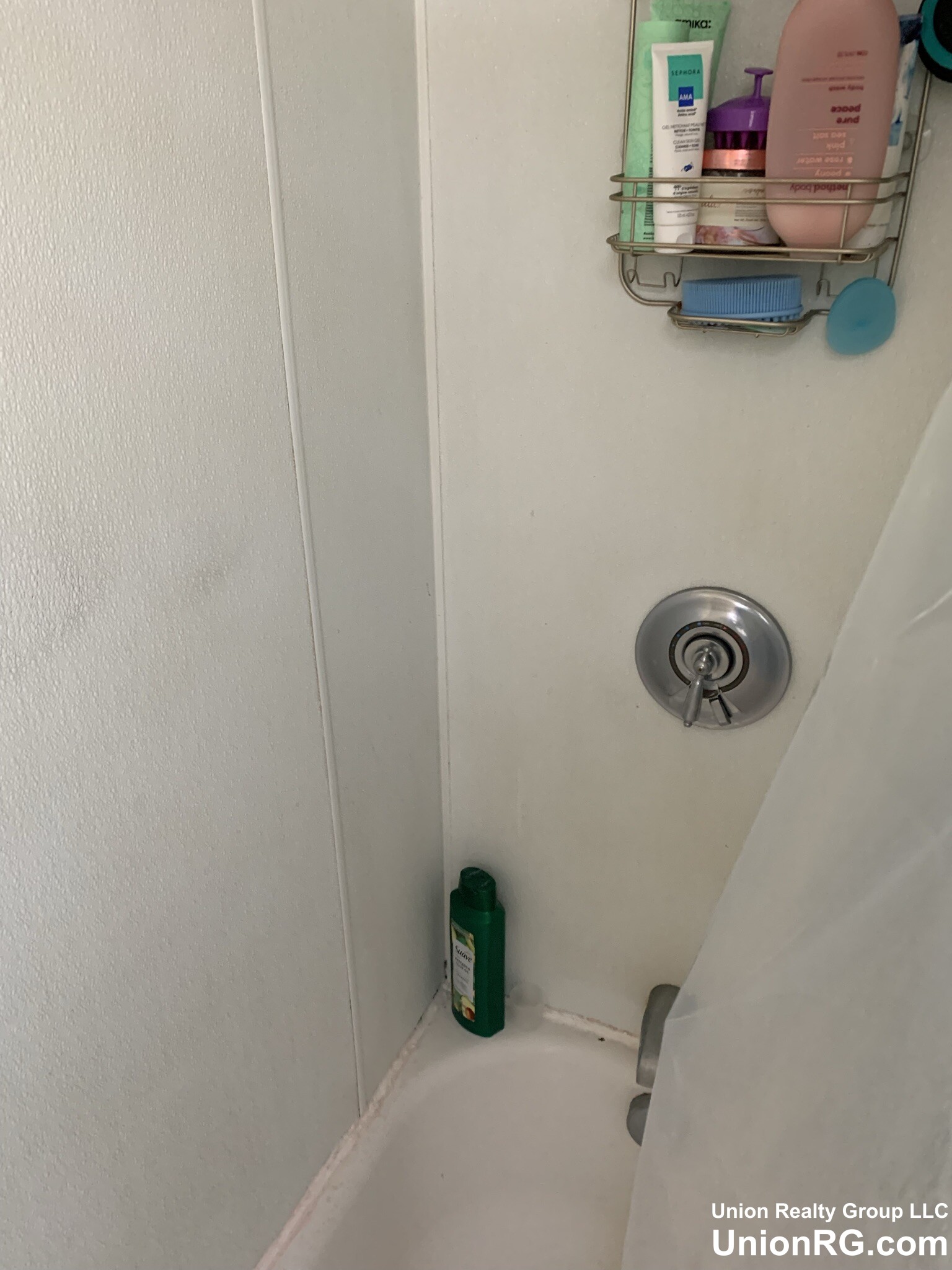 3 bed, 1 bath apartment for rent at 367 Market St Unit 1, Brighton — photo 6 of 13