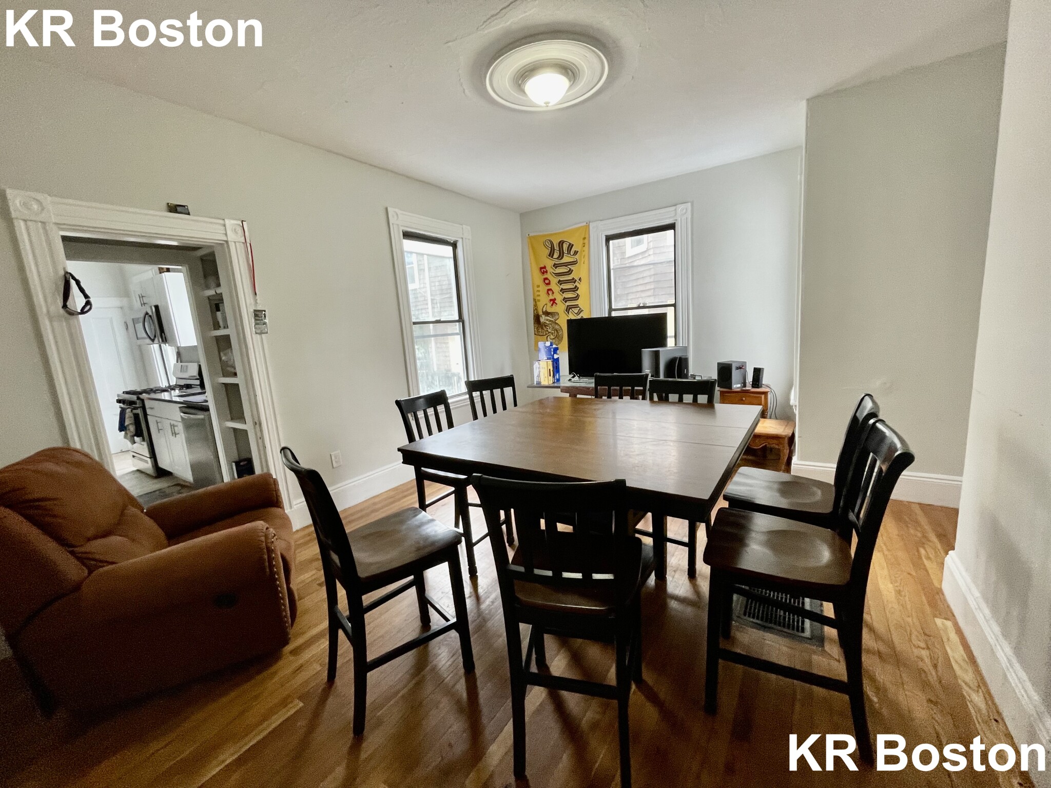 6 bed, 2 bath apartment for rent at 11 Saunders St Unit 0, Brighton — photo 3 of 9