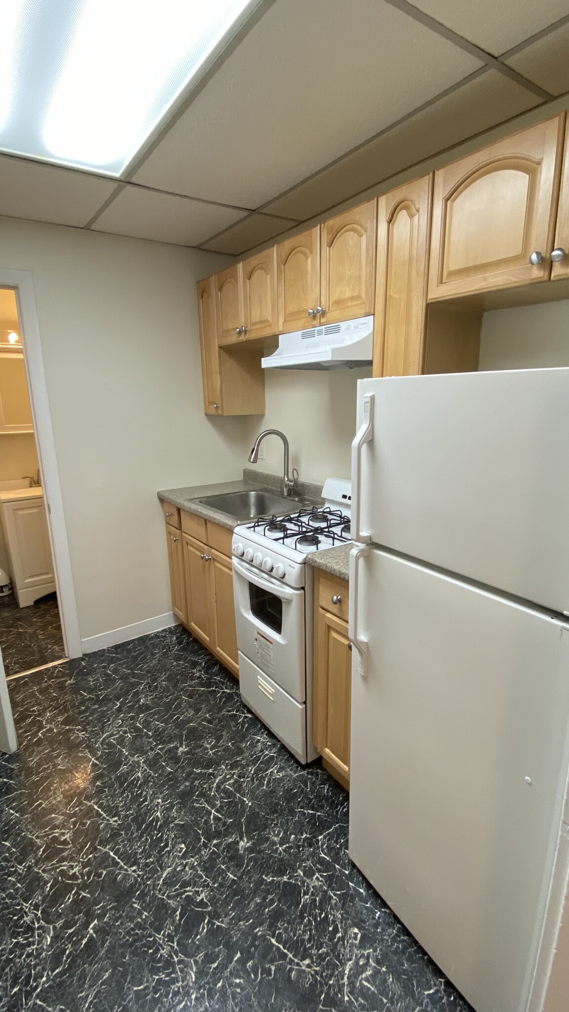 2 bed, 1 bath apartment for rent at 43 Bay State Rd Unit 3F, Fenway — photo 5 of 20