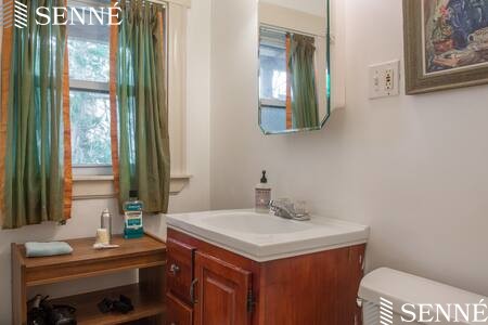 3 bed, 1.5 bath apartment for rent at 61 Elm Unit 2, Central Square — photo 10 of 10