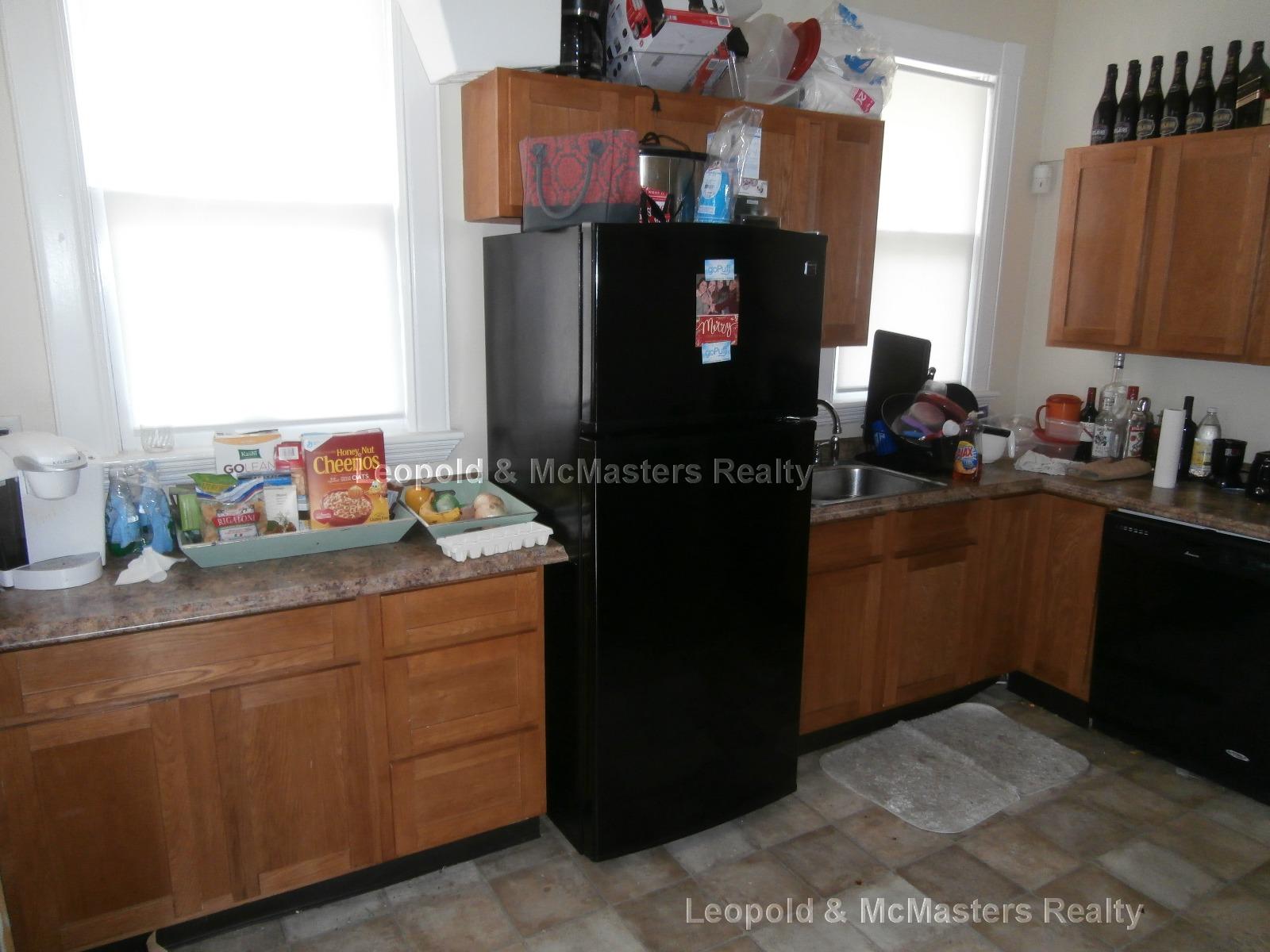 3 bed, 2 bath apartment for rent at 19 Braemore Rd Unit 1U, Brighton — photo 12 of 17