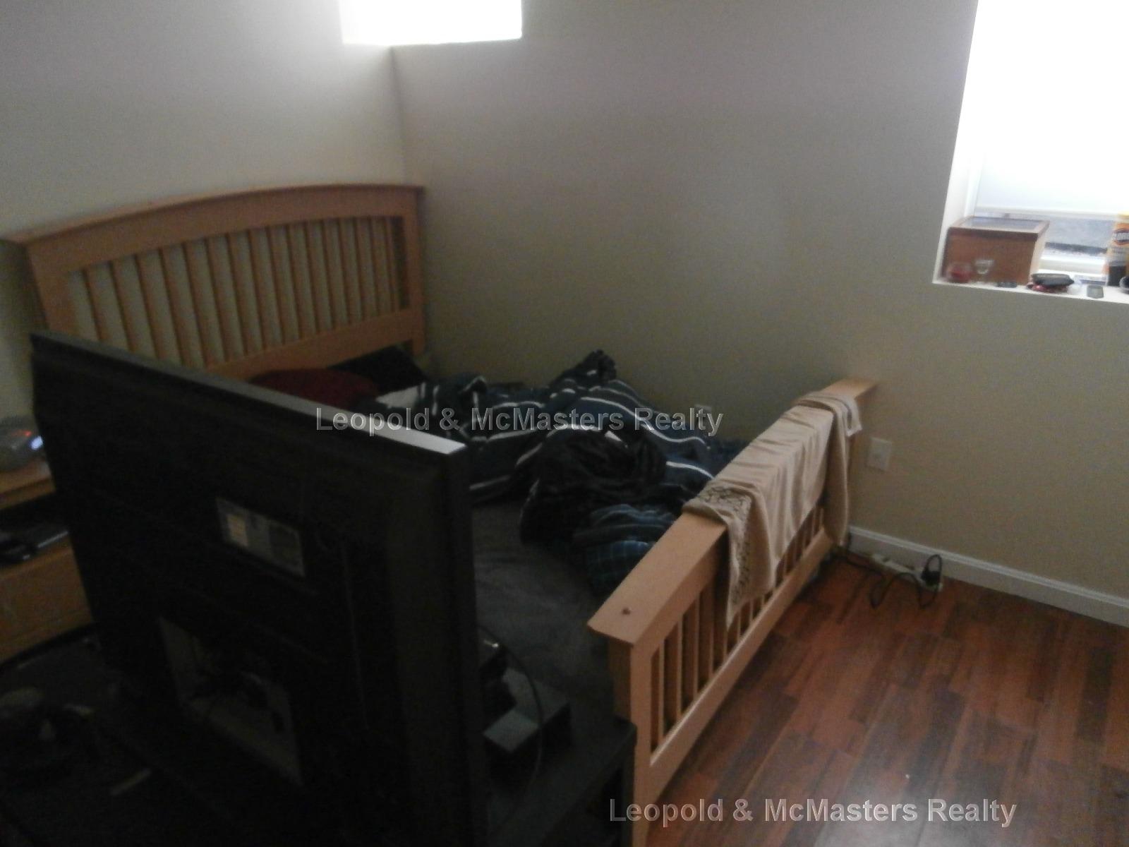 3 bed, 2 bath apartment for rent at 19 Braemore Rd Unit 1U, Brighton — photo 2 of 17