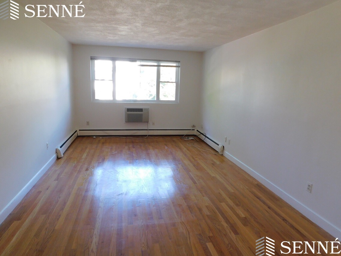 2 bed, 1 bath apartment for rent at 11 Cogswell Ave Unit 3, North Cambridge — photo 9 of 20