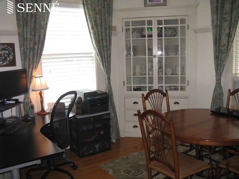 1 bed, 1 bath apartment for rent at 4 Avon St Unit 1-2, Harvard Square — photo 6 of 7