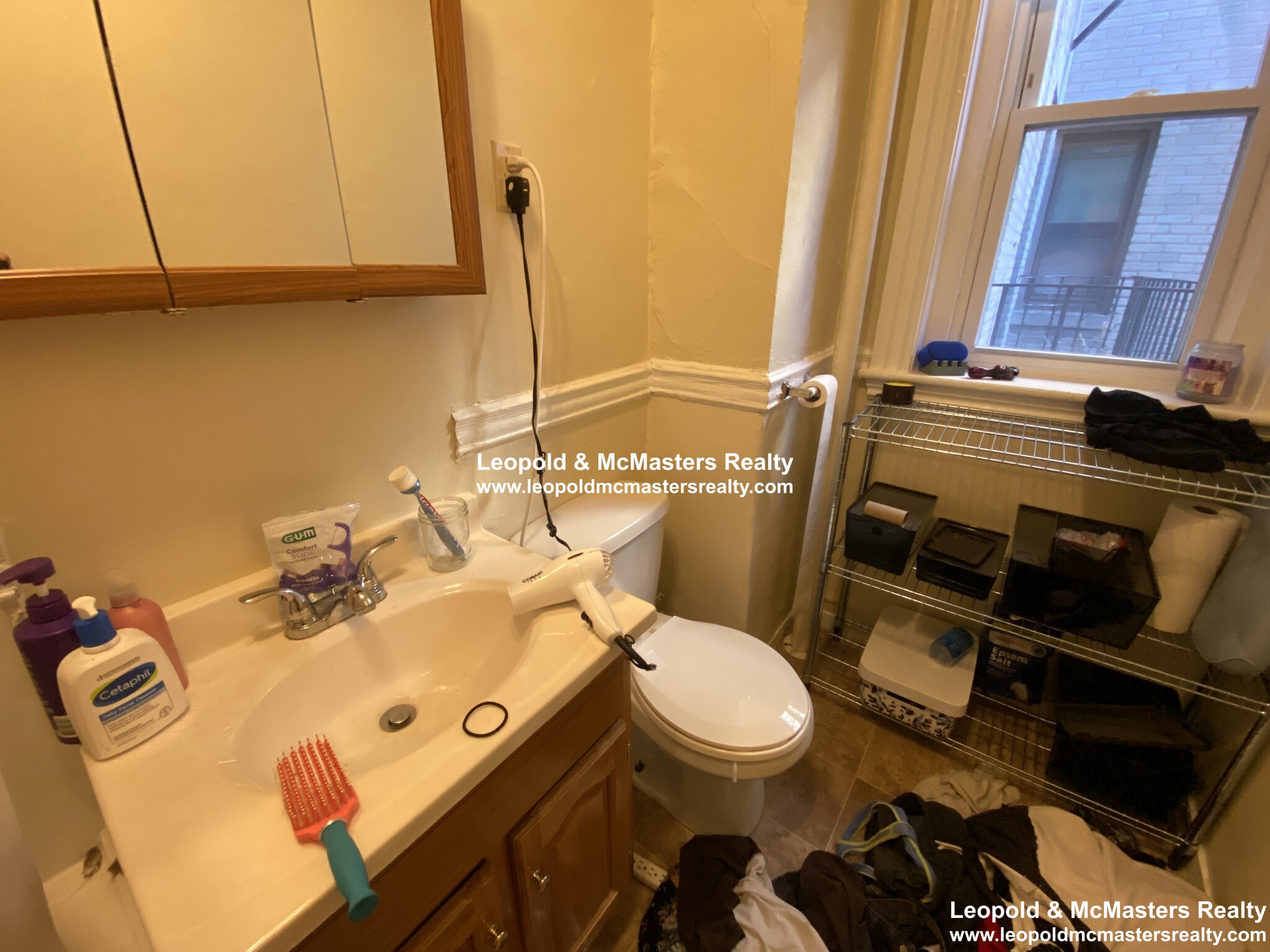 1 bed, 1 bath apartment for rent at 368 Riverway Unit 25, Mission Hill — photo 4 of 9