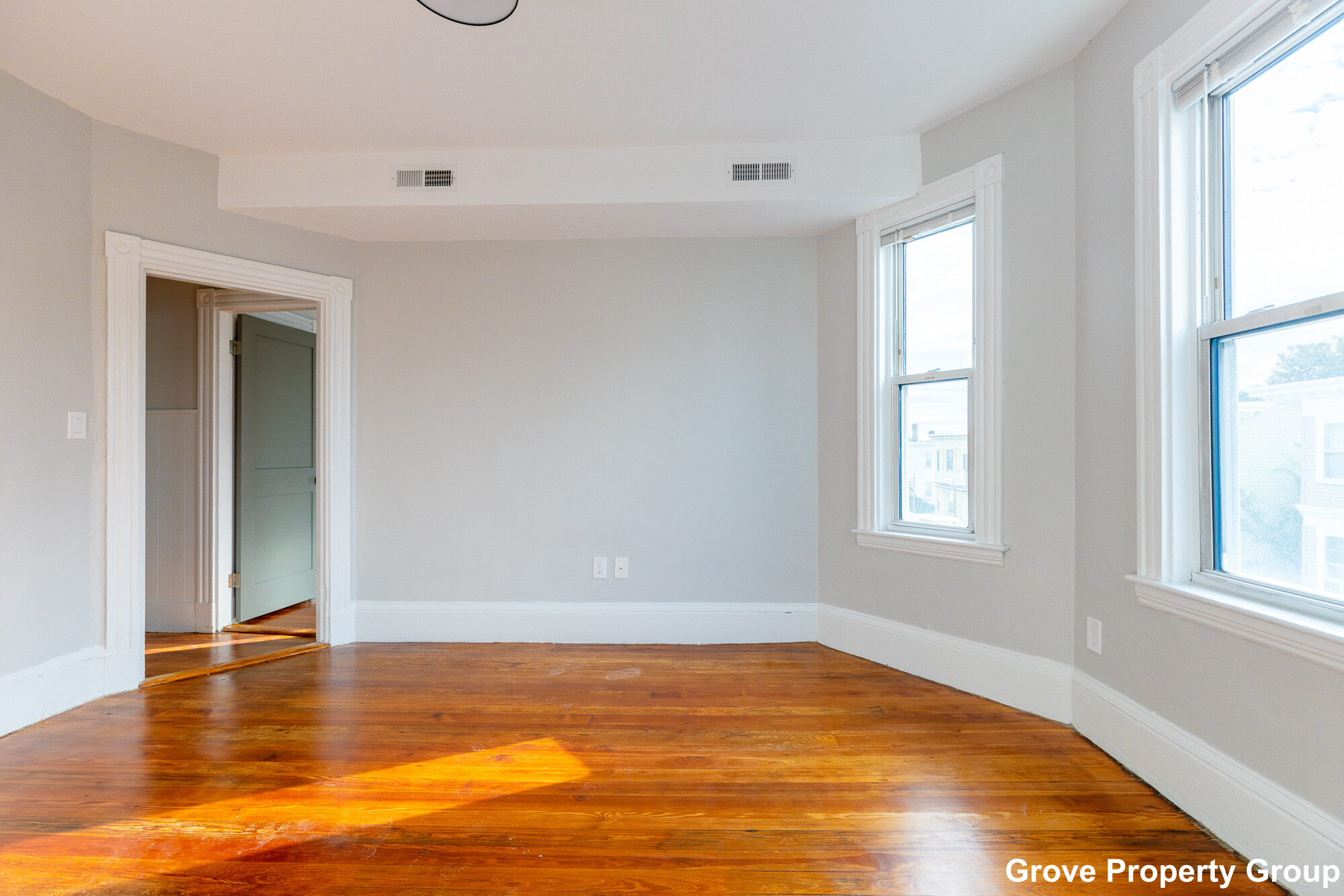 4 bed, 2 bath apartment for rent at 206 L St Unit 1, South Boston — photo 10 of 15