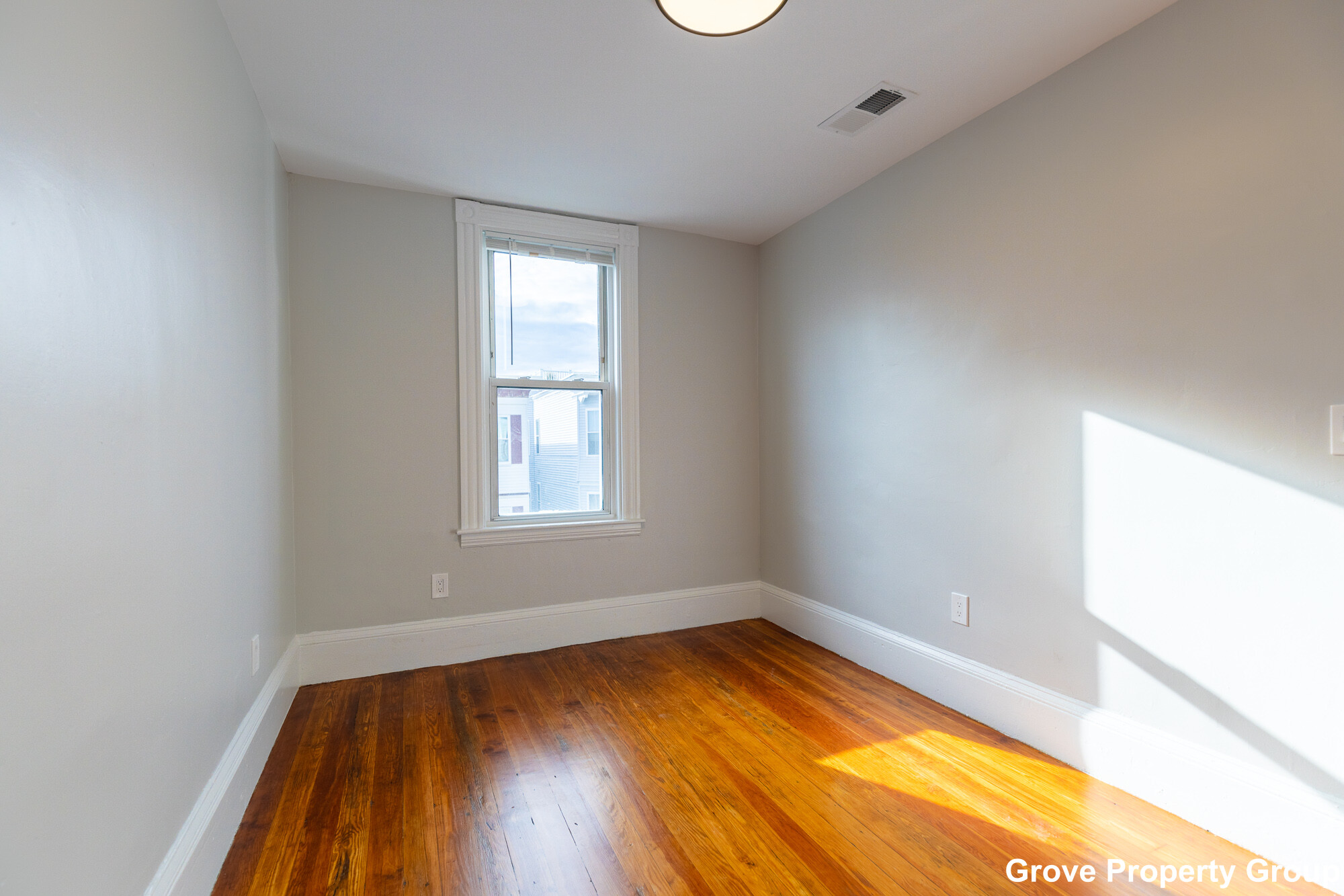 4 bed, 2 bath apartment for rent at 206 L St Unit 1, South Boston — photo 11 of 15