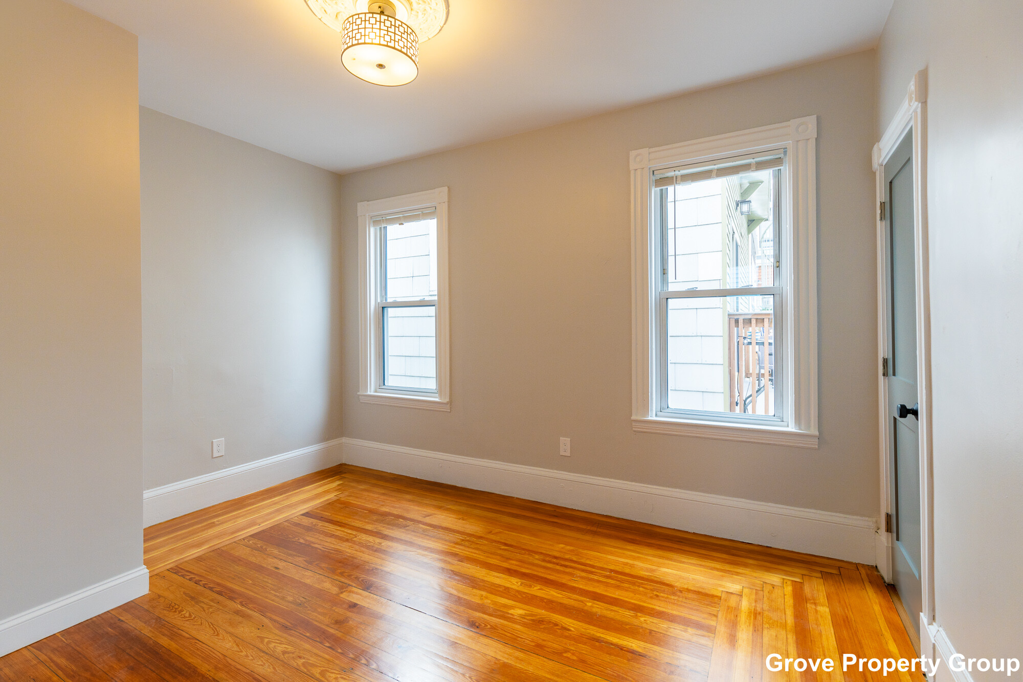 4 bed, 2 bath apartment for rent at 206 L St Unit 1, South Boston — photo 15 of 15