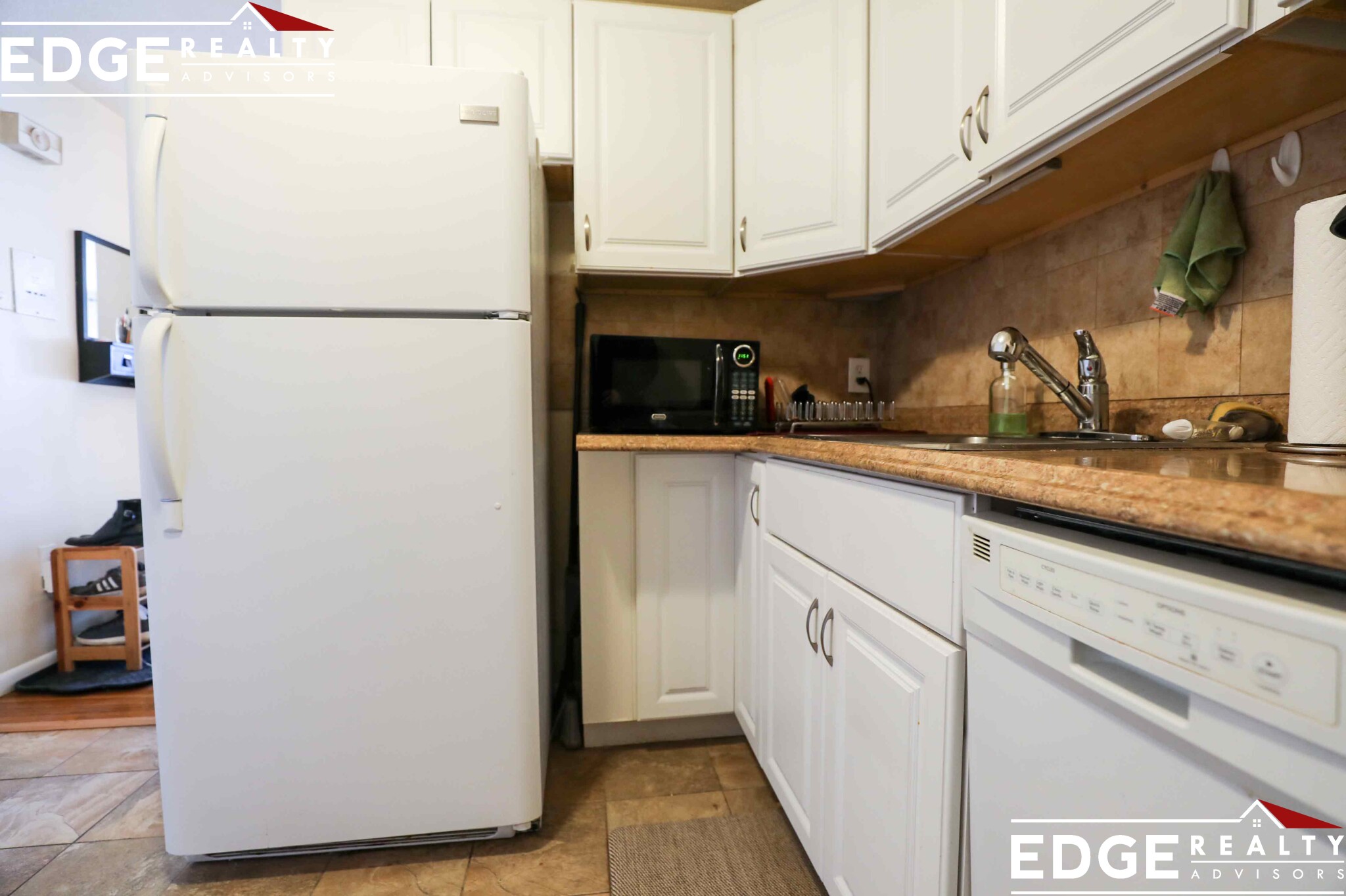 2 bed, 1 bath apartment for rent at 354 Market St Unit 19, Brighton — photo 2 of 11