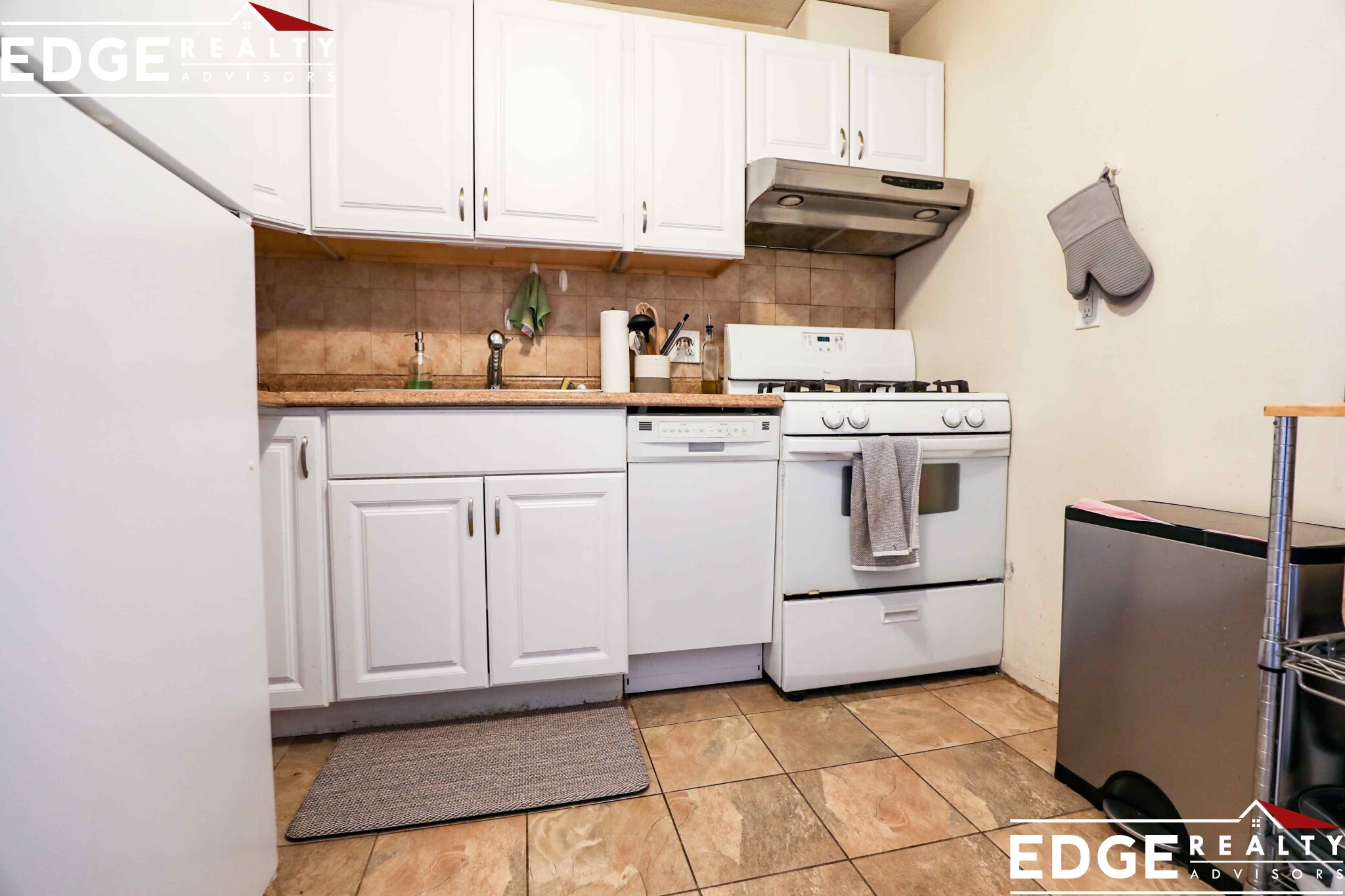2 bed, 1 bath apartment for rent at 354 Market St Unit 19, Brighton