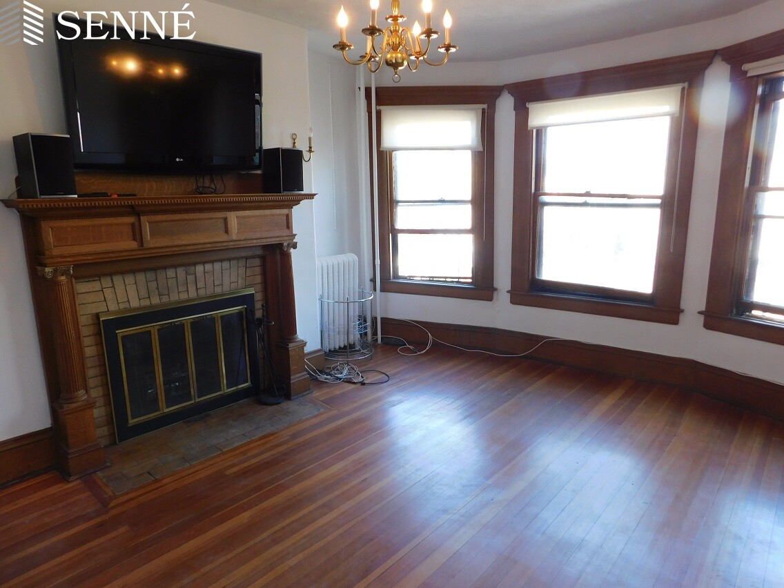 1 bed, 1 bath apartment for rent at 1134 Massachusetts Ave Unit 44, Harvard Square — photo 5 of 7