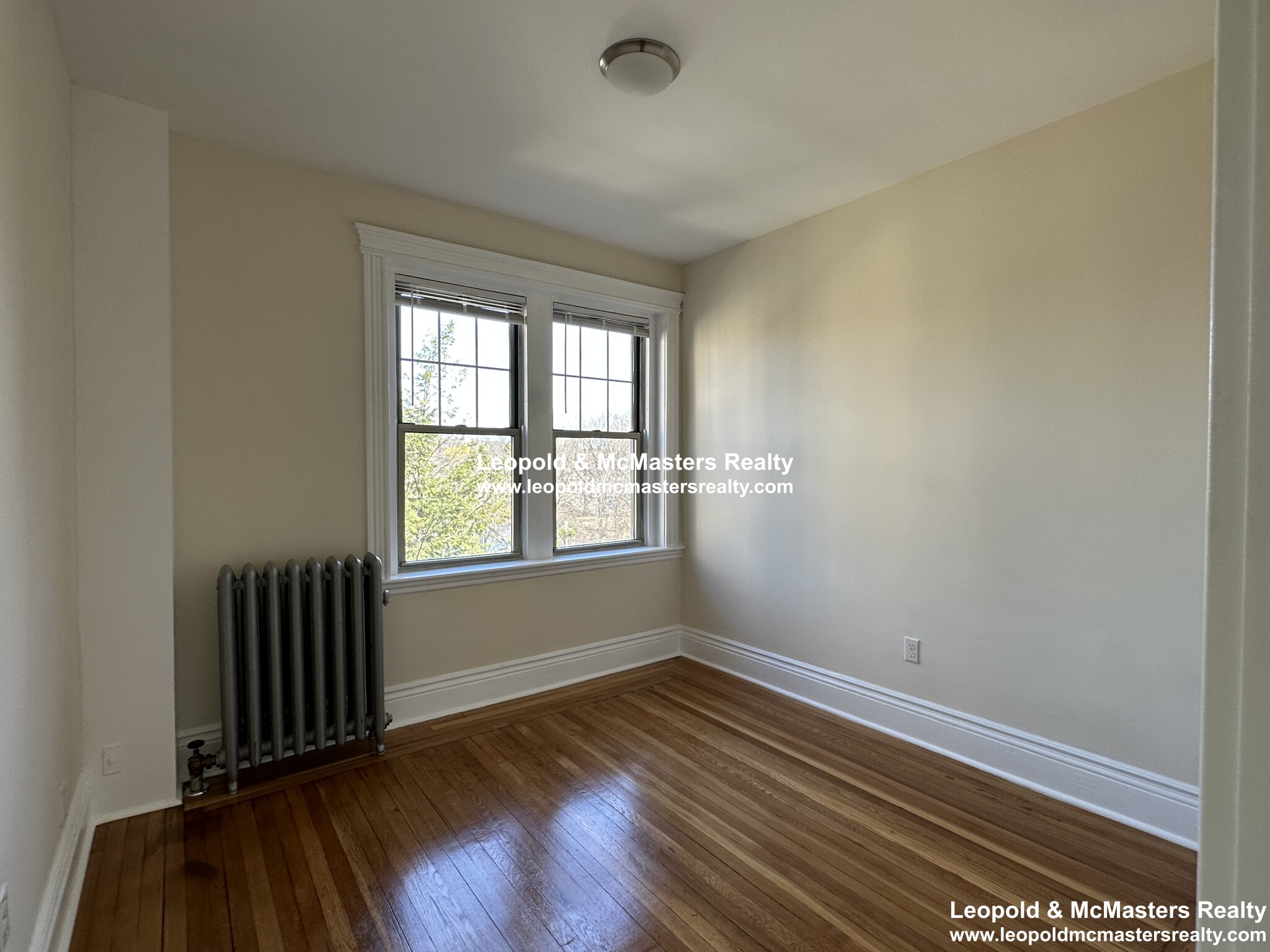 Studio bed, 1 bath apartment for rent at 27 Park Dr Unit 9U, Fenway — photo 1 of 8
