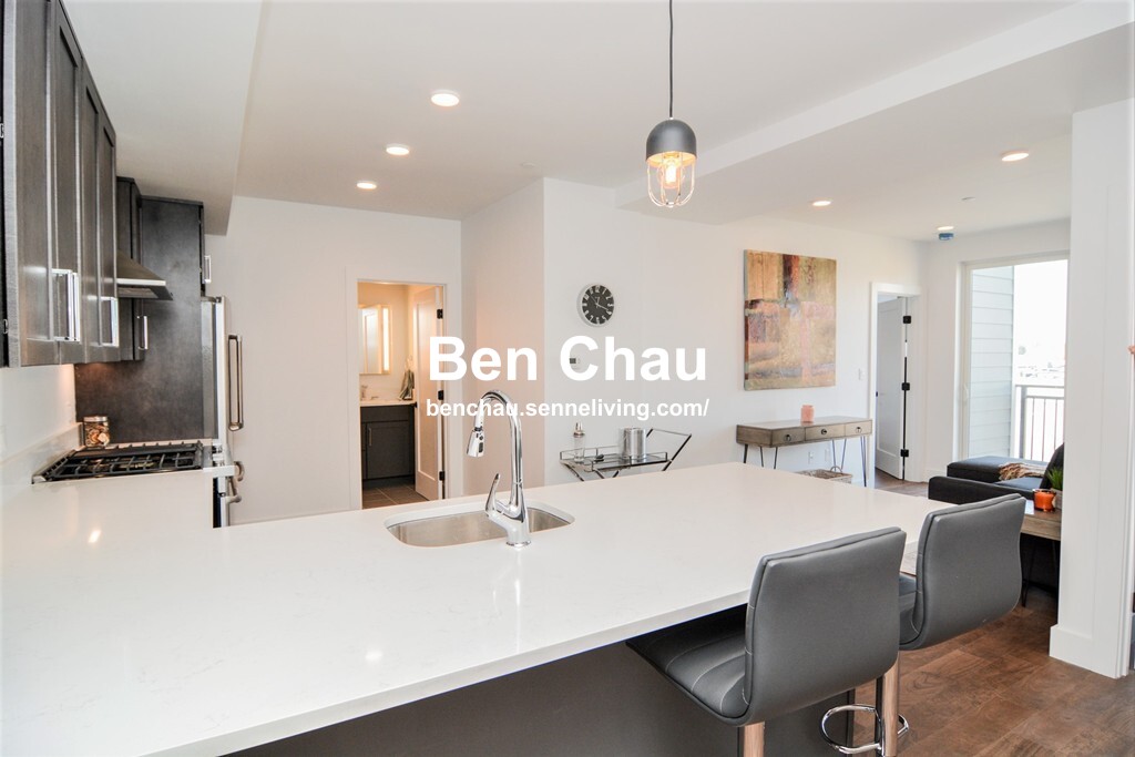 2 bed, 2 bath apartment for rent at 26 Hichborn St Unit 4B, Brighton — photo 2 of 14