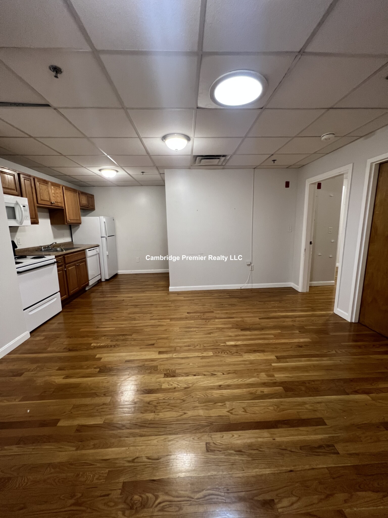 2 bed, 1 bath apartment for rent at 22 High St Unit 9, Medford — photo 1 of 8