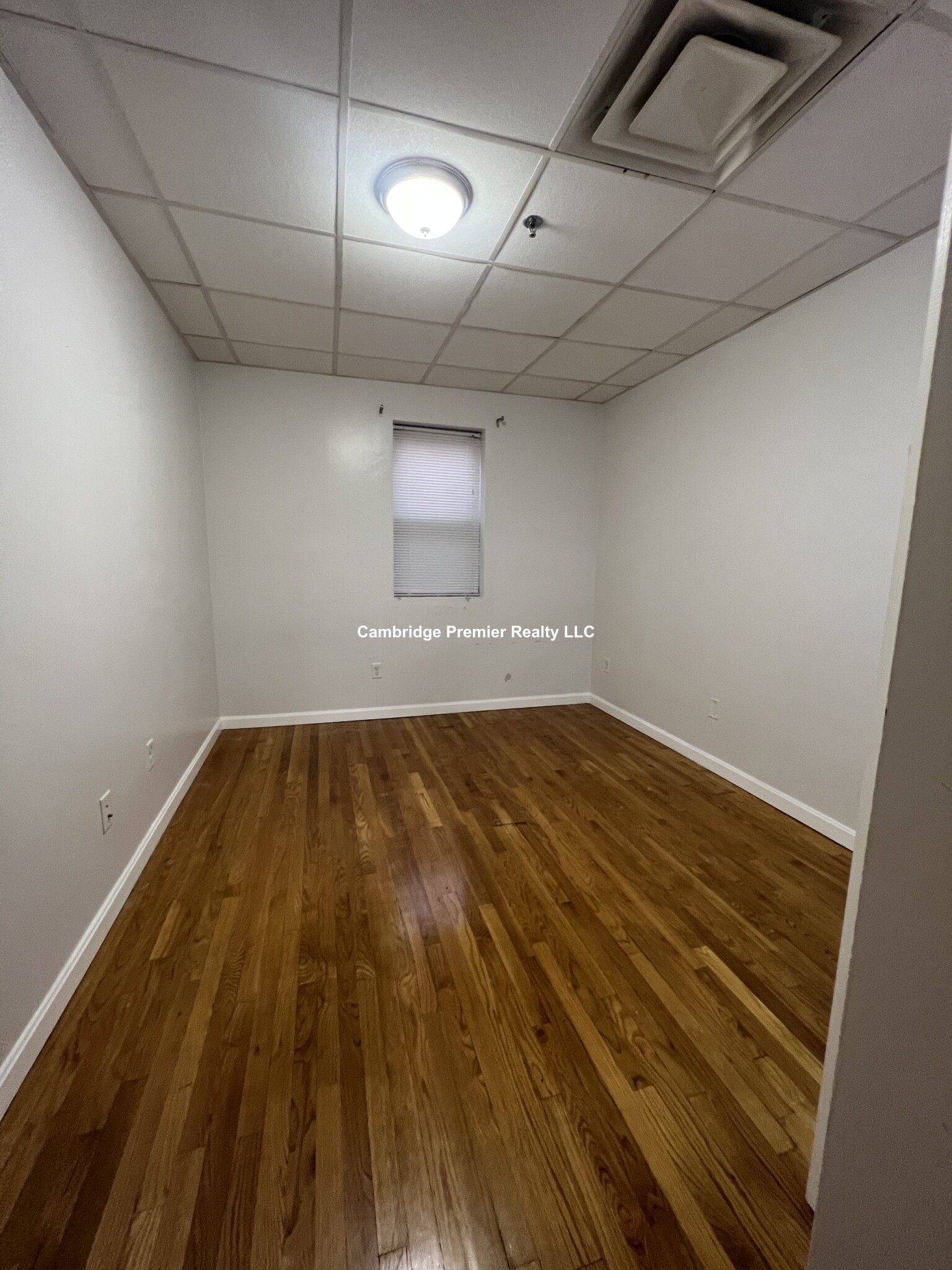 2 bed, 1 bath apartment for rent at 22 High St Unit 9, Medford — photo 3 of 8