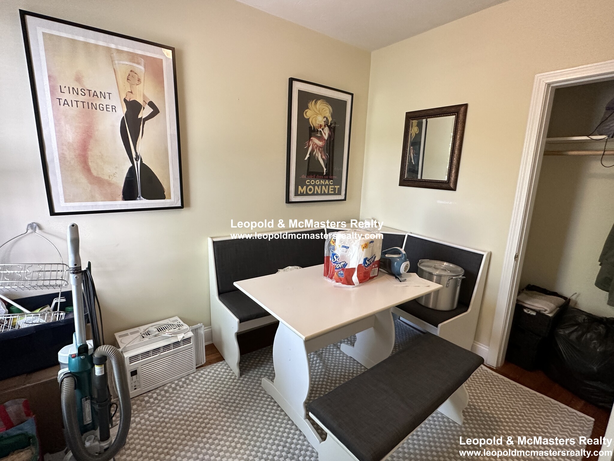 3 bed, 1 bath apartment for rent at 354 Shirley St Unit 1, Winthrop — photo 3 of 10