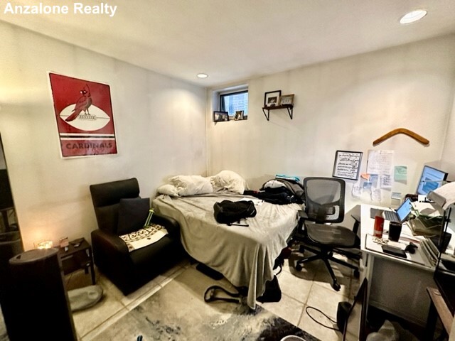2 bed, 1 bath apartment for rent at 21 Cleveland Pl Unit 1, North End — photo 5 of 15