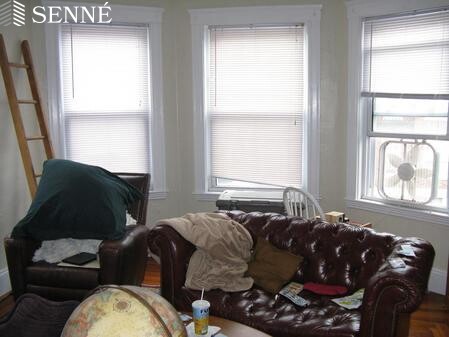 2 bed, 1 bath apartment for rent at 50 Dover St Unit 2, Davis Square — photo 7 of 9