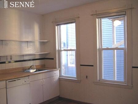 2 bed, 1 bath apartment for rent at 50 Dover St Unit 2, Davis Square — photo 4 of 9