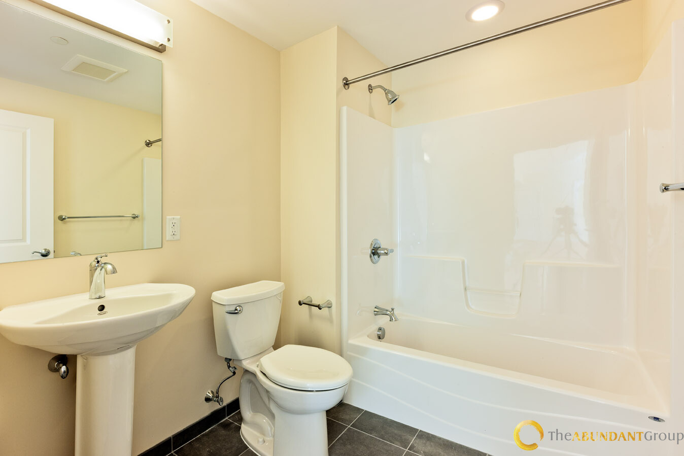 2 bed, 2 bath apartment for rent at 7 Cameron Ave Unit 303A, North Cambridge — photo 4 of 9