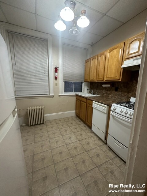 2 bed, 1 bath apartment for rent at 7 Anderson St Unit 4, Beacon Hill — photo 10 of 16