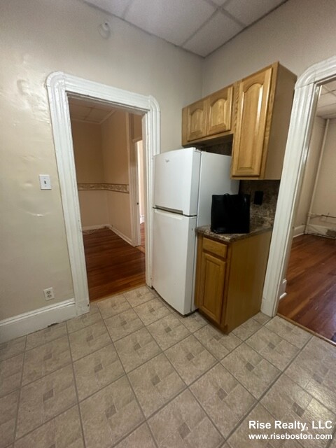 2 bed, 1 bath apartment for rent at 7 Anderson St Unit 4, Beacon Hill — photo 11 of 16