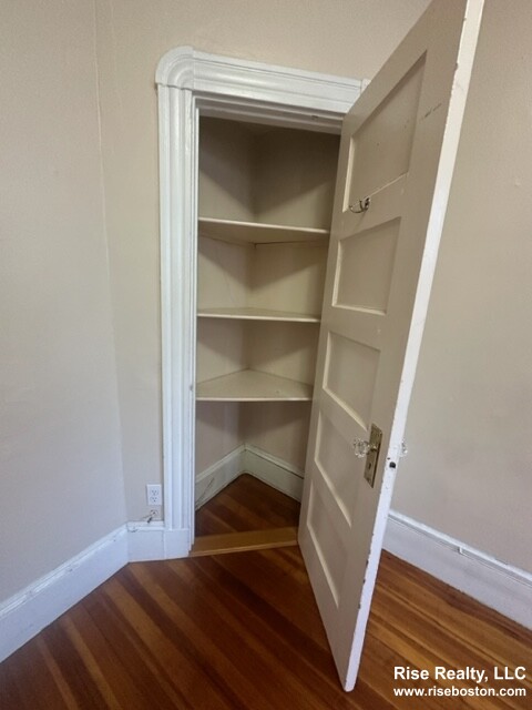 2 bed, 1 bath apartment for rent at 7 Anderson St Unit 4, Beacon Hill — photo 3 of 16