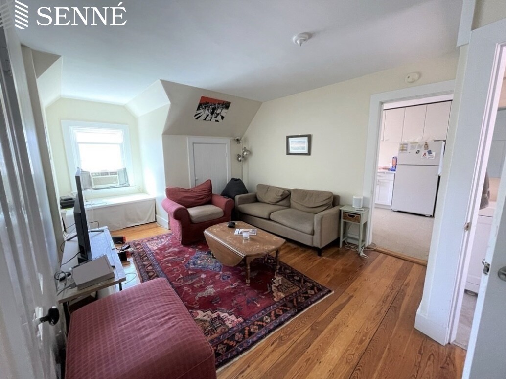2 bed, 1 bath apartment for rent at 11 Wendell St Unit 5, Harvard Square — photo 9 of 11
