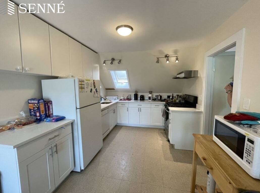 2 bed, 1 bath apartment for rent at 11 Wendell St Unit 5, Harvard Square — photo 8 of 11