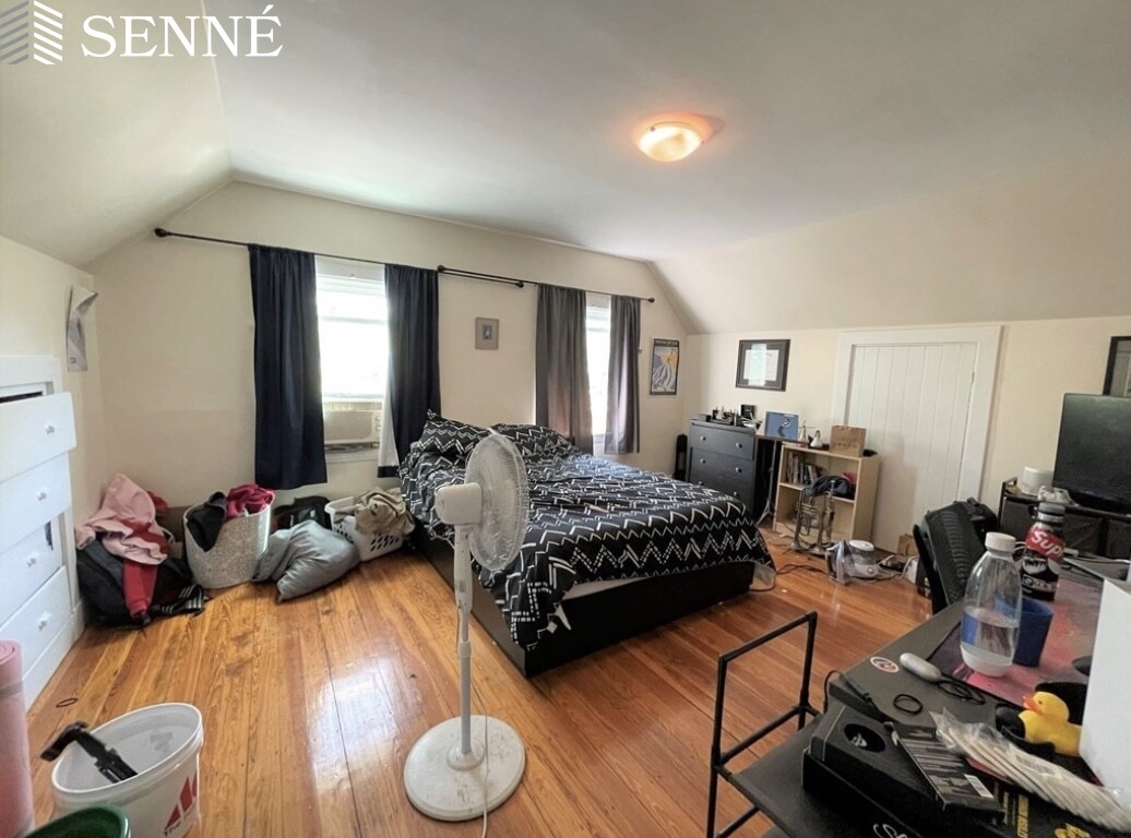 2 bed, 1 bath apartment for rent at 11 Wendell St Unit 5, Harvard Square — photo 4 of 11
