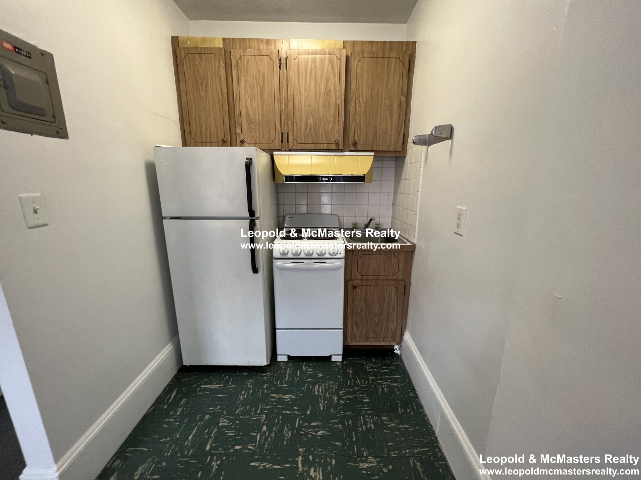 1 bed, 1 bath apartment for rent at 5 Joy St Unit 1, Beacon Hill — photo 3 of 10