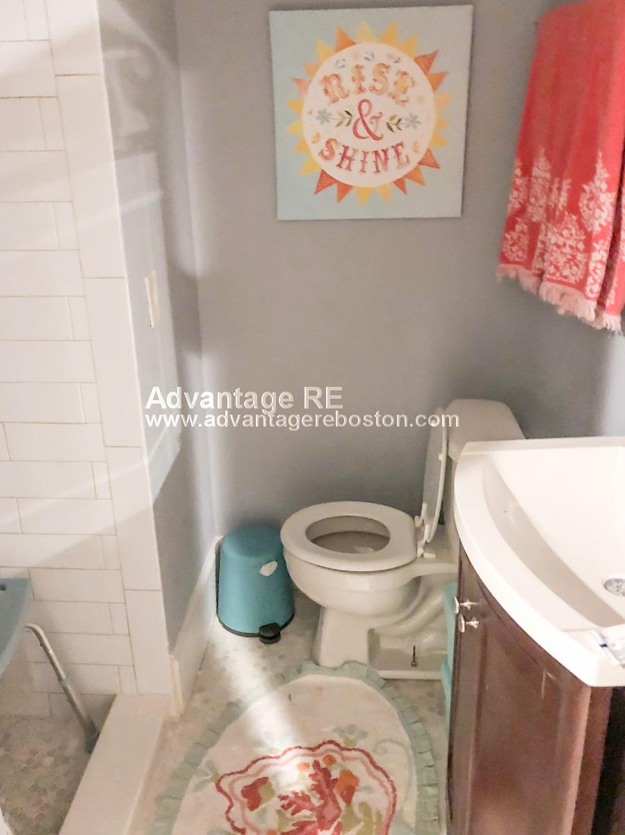 3 bed, 2 bath apartment for rent at 37 Sheafe St Unit 1, North End — photo 7 of 9