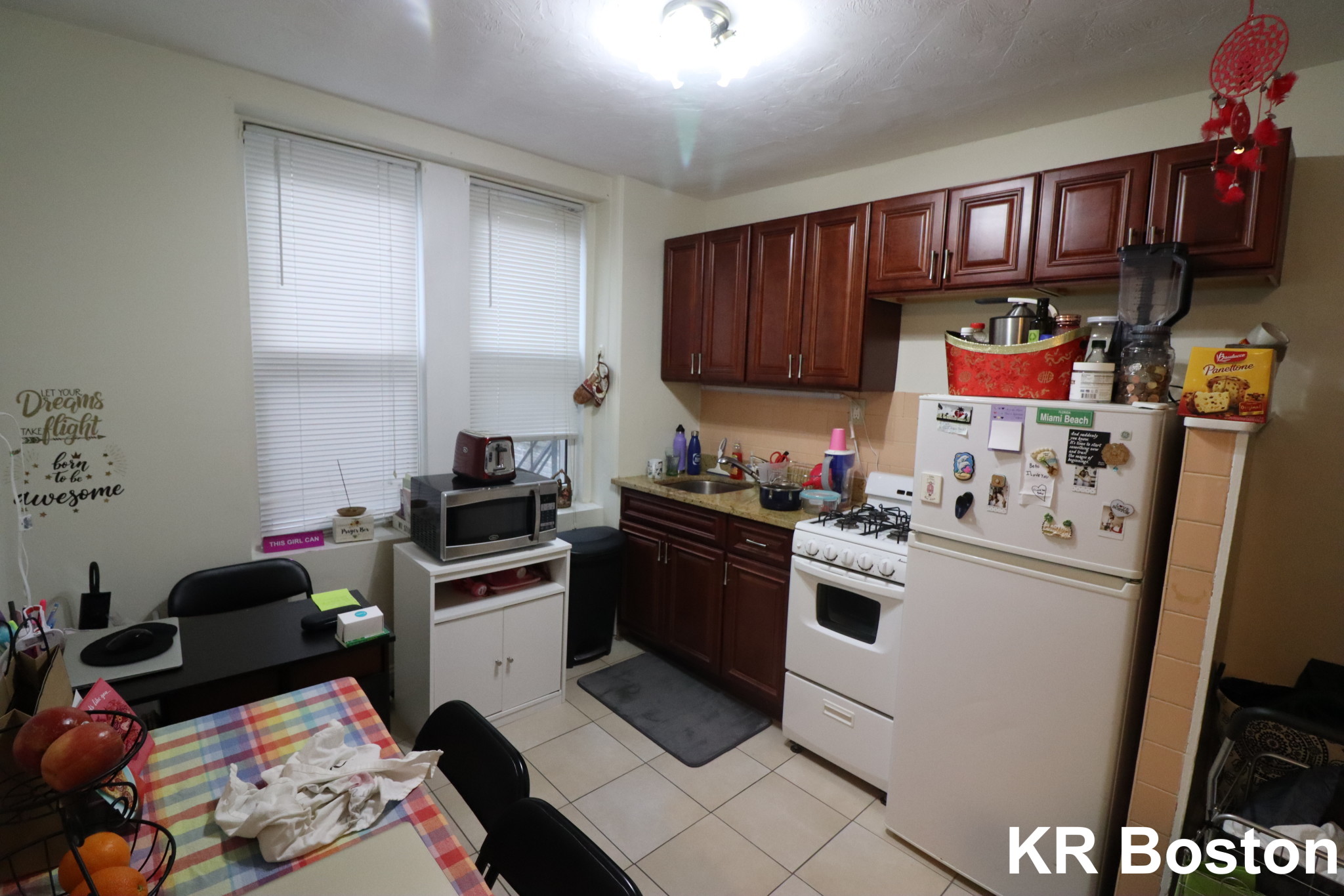 Studio bed, 1 bath apartment for rent at 108 Gordon St Unit 9, Brighton — photo 3 of 8