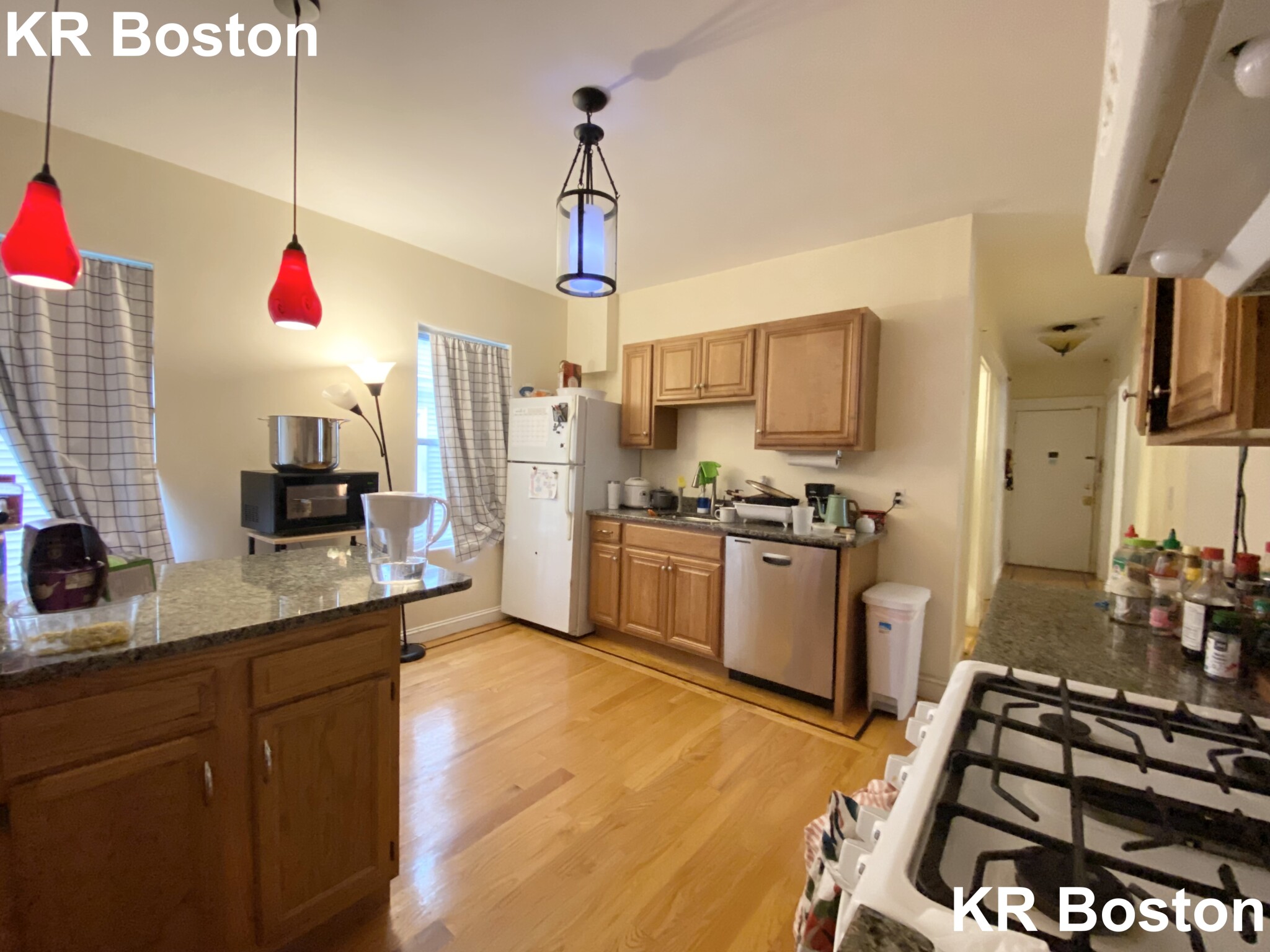 3 bed, 1.5 bath apartment for rent at 47 Easton St Unit 1, Allston — photo 7 of 35