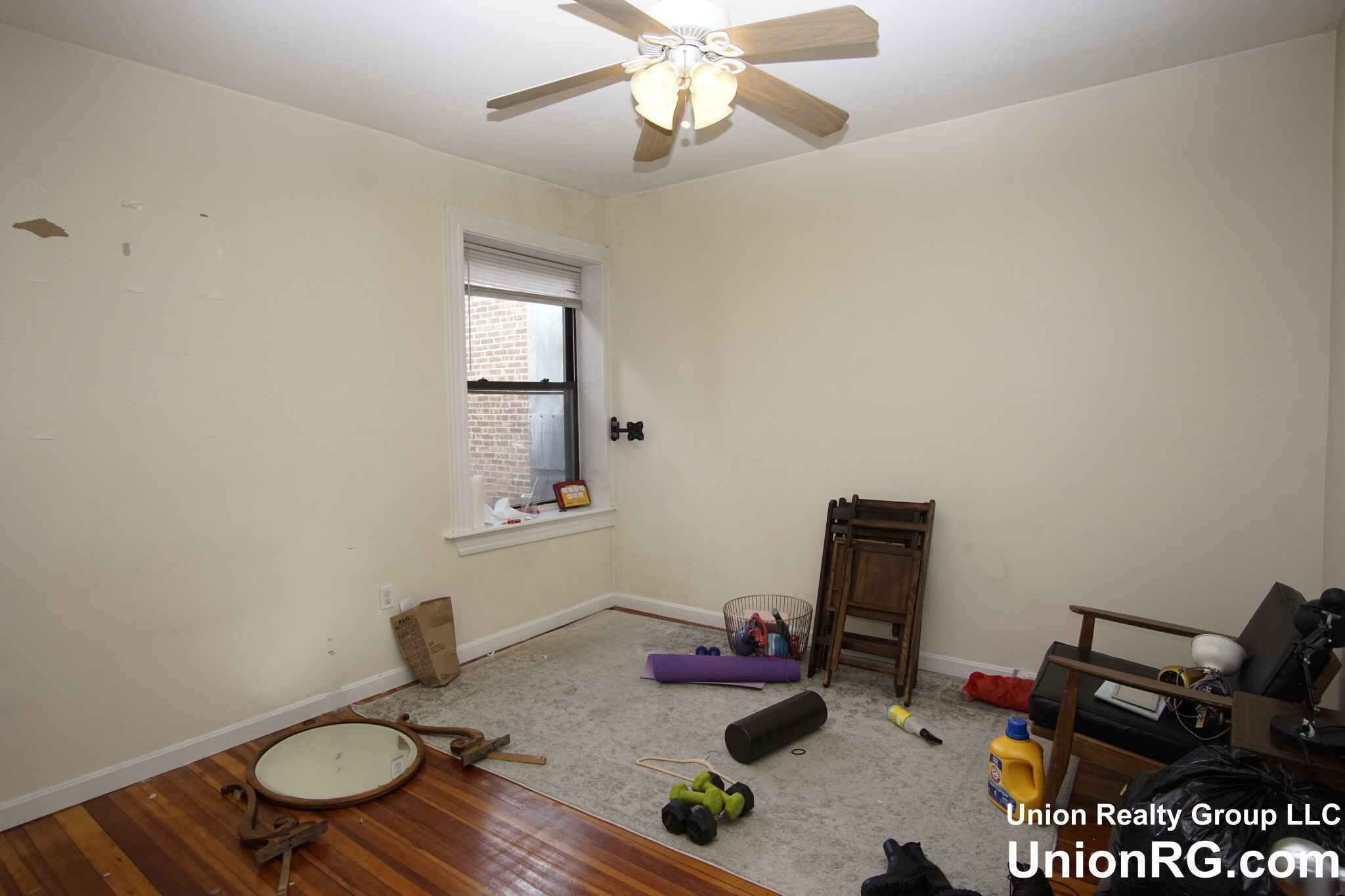 3 bed, 1.5 bath apartment for rent at 1942 Beacon St Unit 4, Brighton — photo 15 of 21