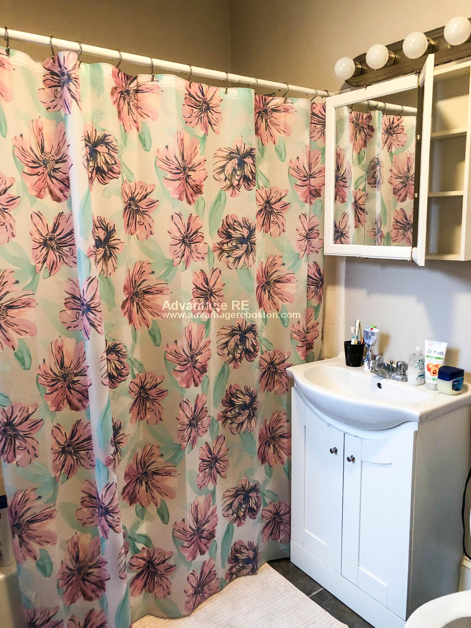 2 bed, 1 bath apartment for rent at 1066 Commonwealth Ave Unit NA, Allston — photo 3 of 26