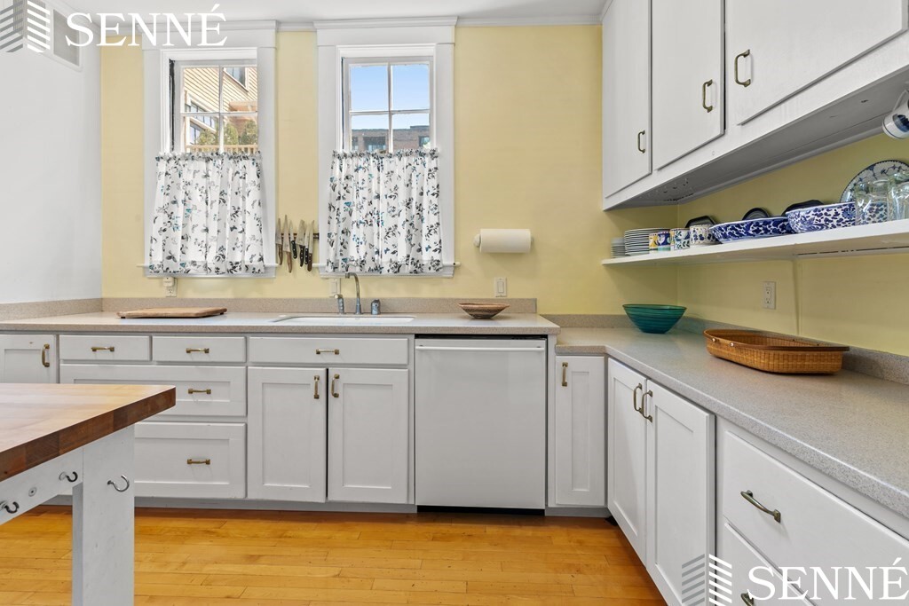 6 bed, 3.5 bath apartment for rent at 50 Concord Ave Unit 0, West Cambridge — photo 16 of 20