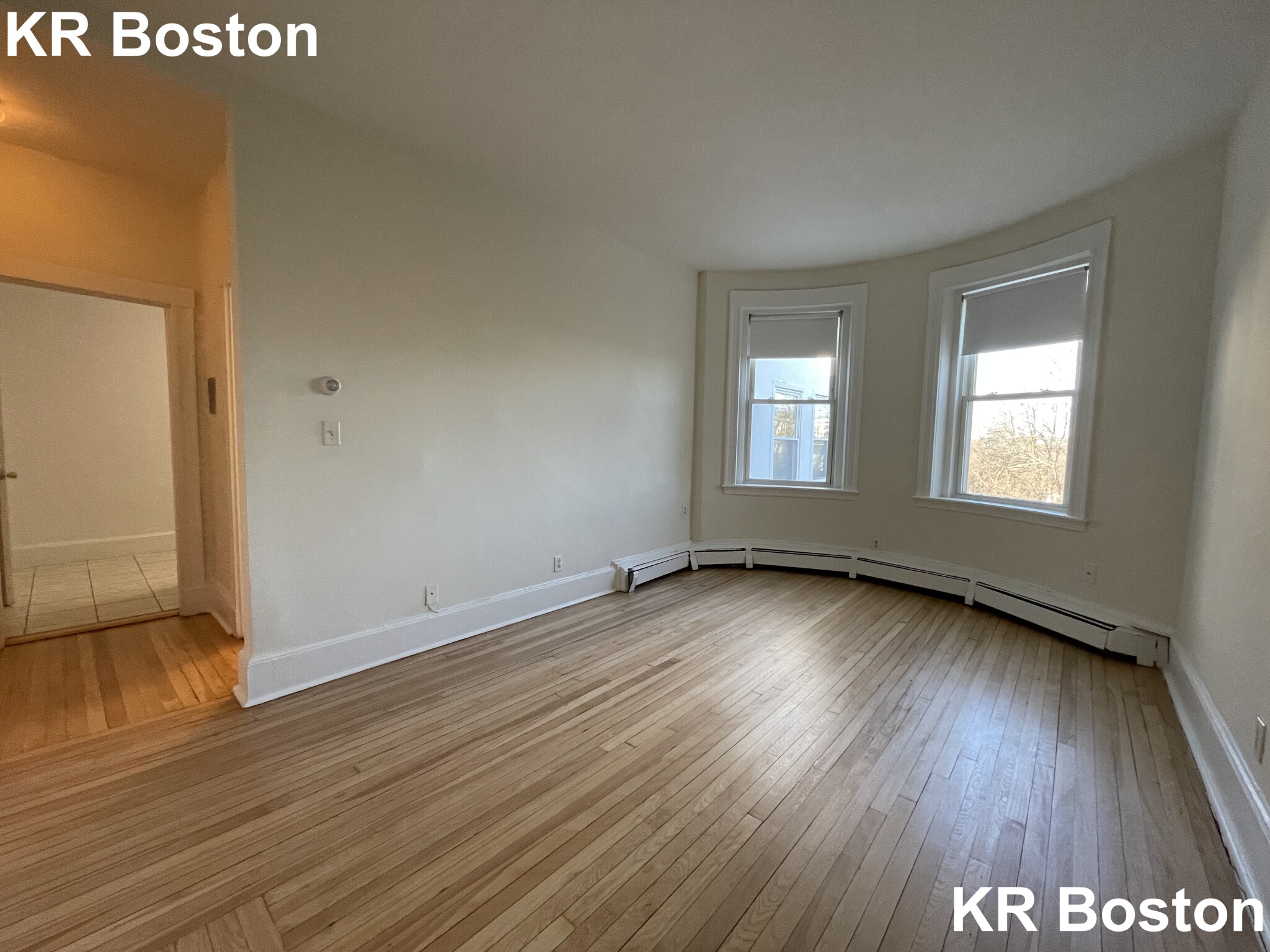 2 bed, 1 bath apartment for rent at 23 Fairbanks St Unit 33, Washington Square — photo 2 of 10