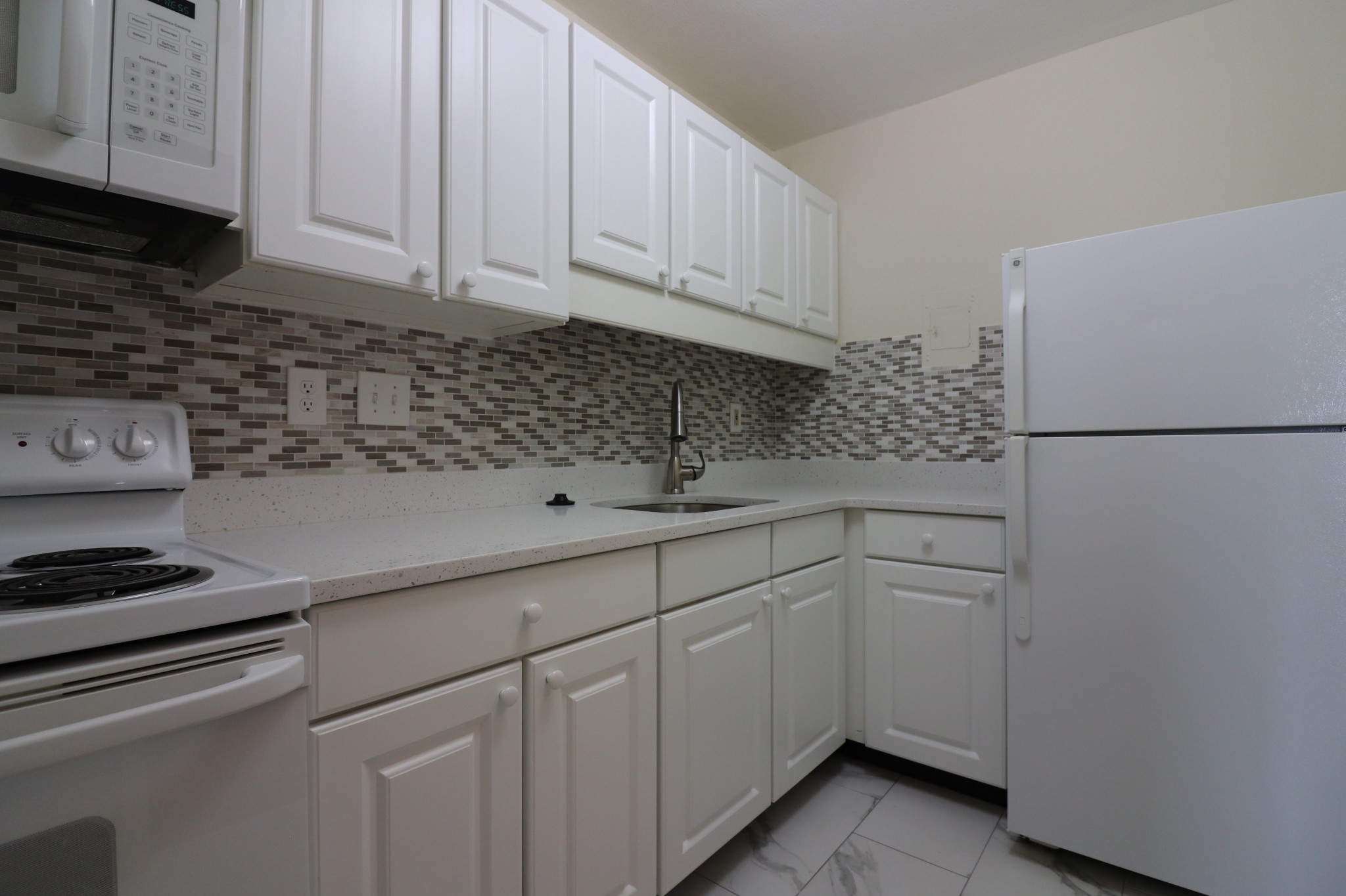 Studio bed, 1 bath apartment for rent at 101 Monmouth St Unit 180, Longwood — photo 1 of 8