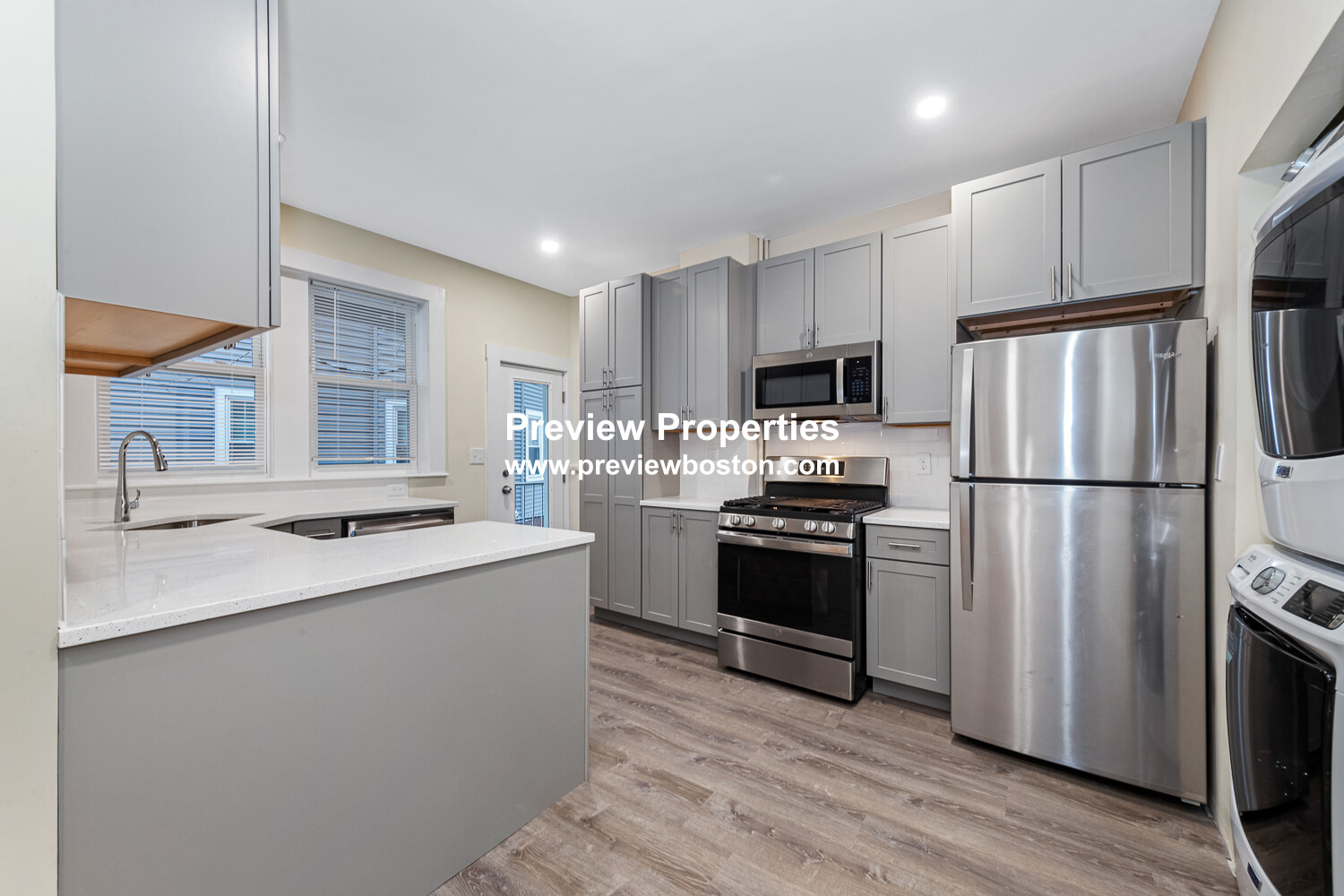 2 bed, 1 bath apartment for rent at 42 Brackett St Unit 1A, Brighton