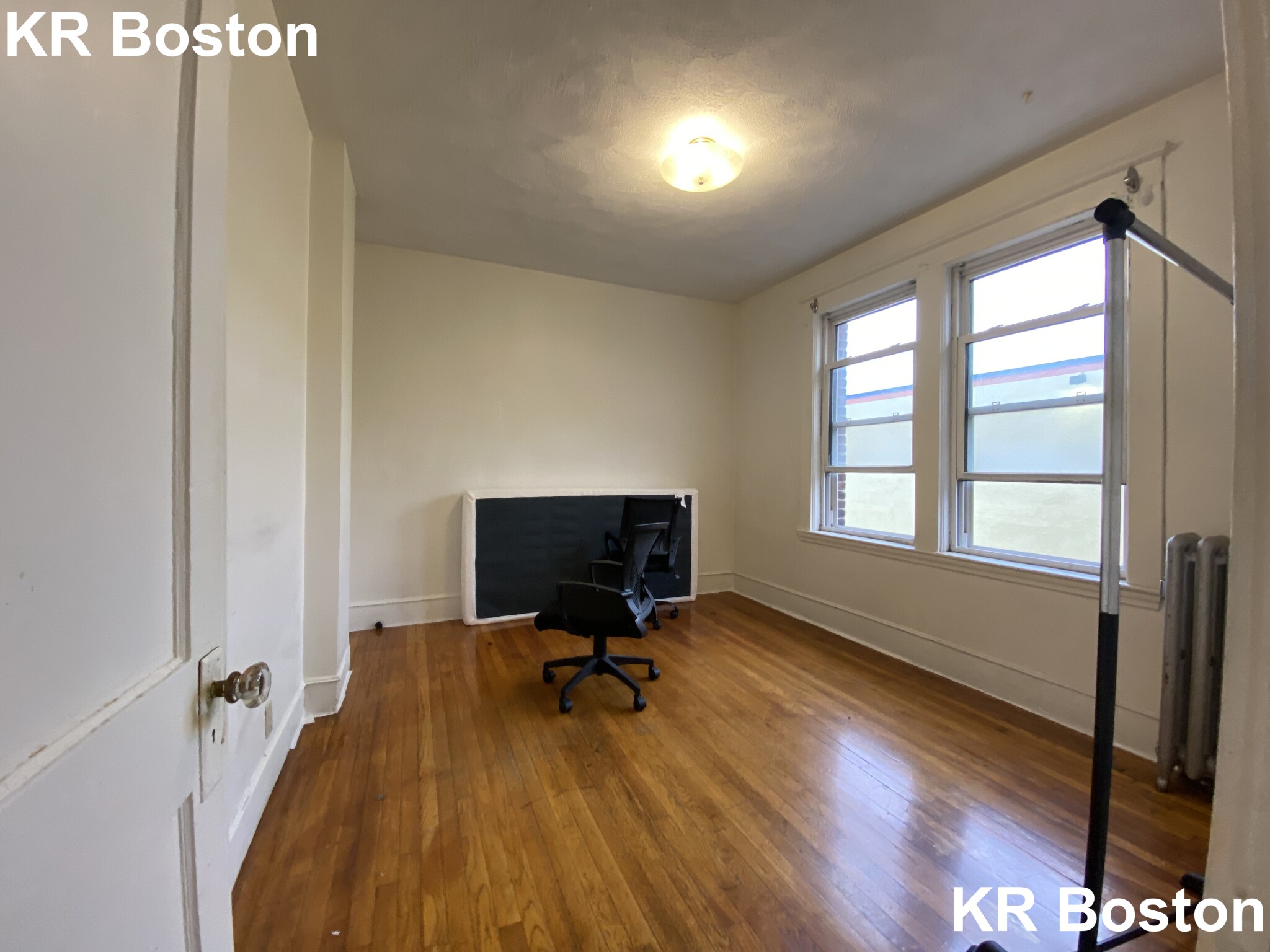 1 bed, 1 bath apartment for rent at 16 Scottfield Rd Unit 3, Allston — photo 3 of 9