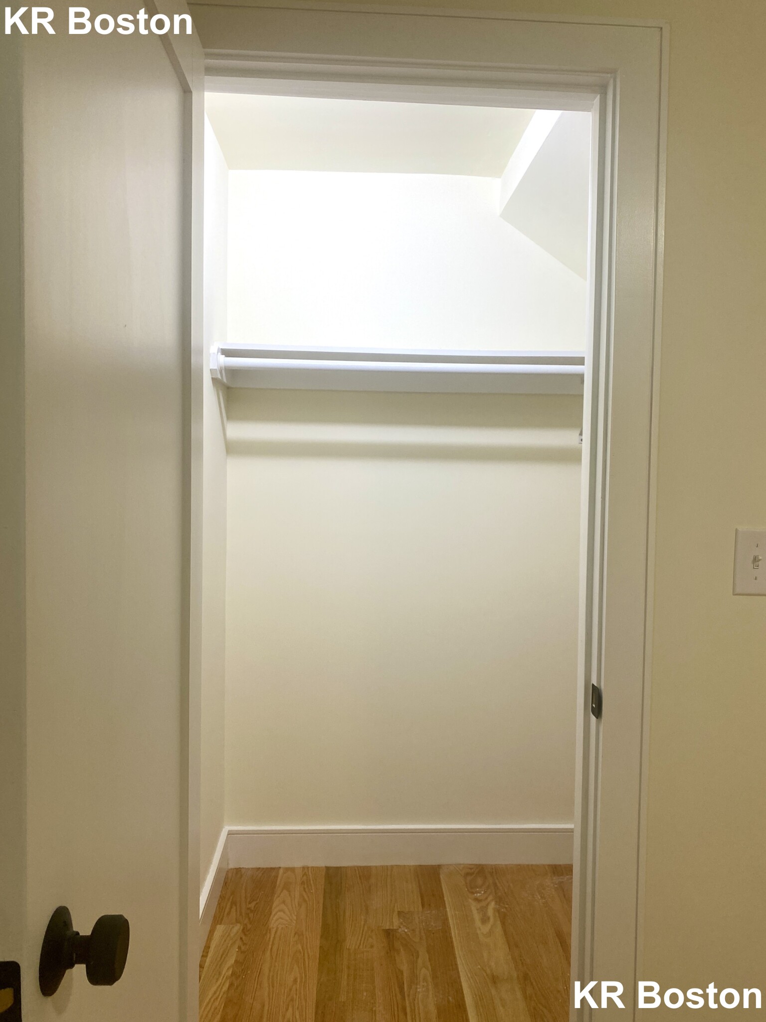 3 bed, 2.5 bath apartment for rent at 66 Cameron St Unit 3, Brookline Village — photo 7 of 16